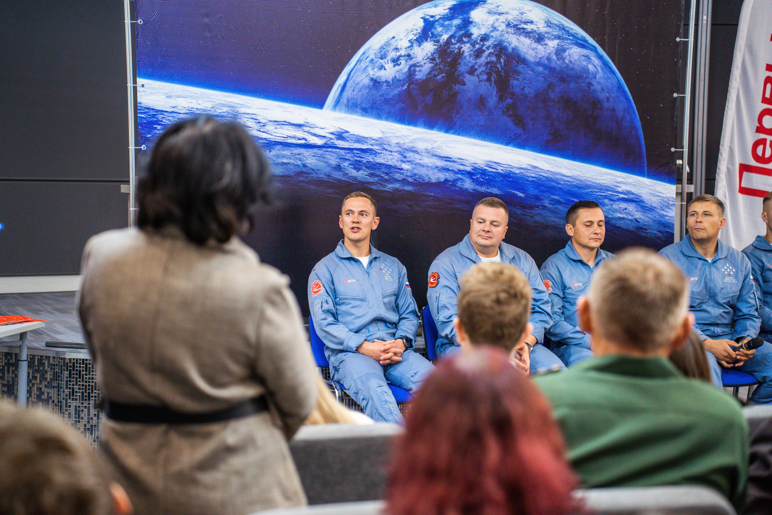 Встреча с авиационной группой «Стрижи». Фотограф София Александрова