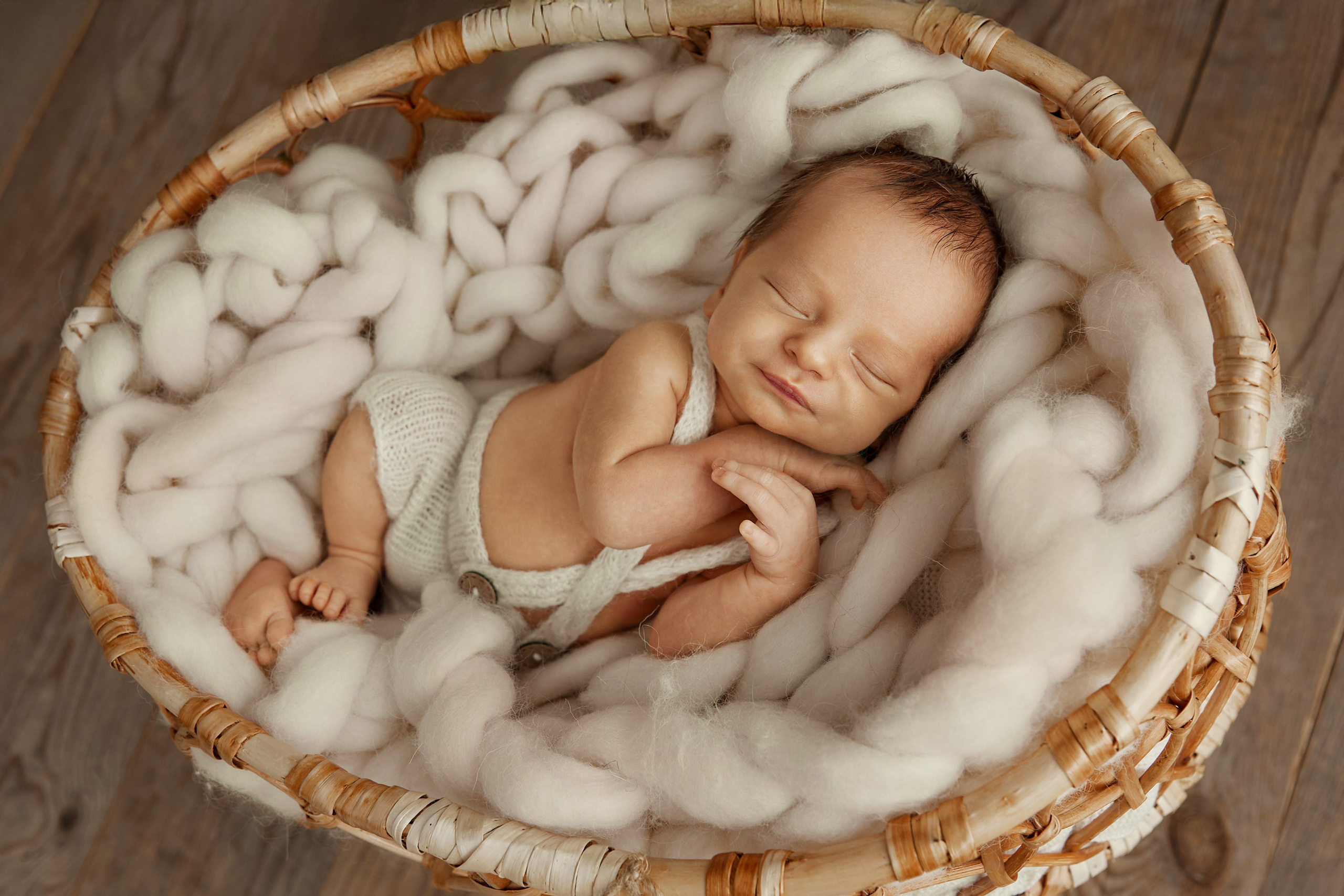 Newborn. Фотограф женского портрета, беременности и материнства Харькова Елена