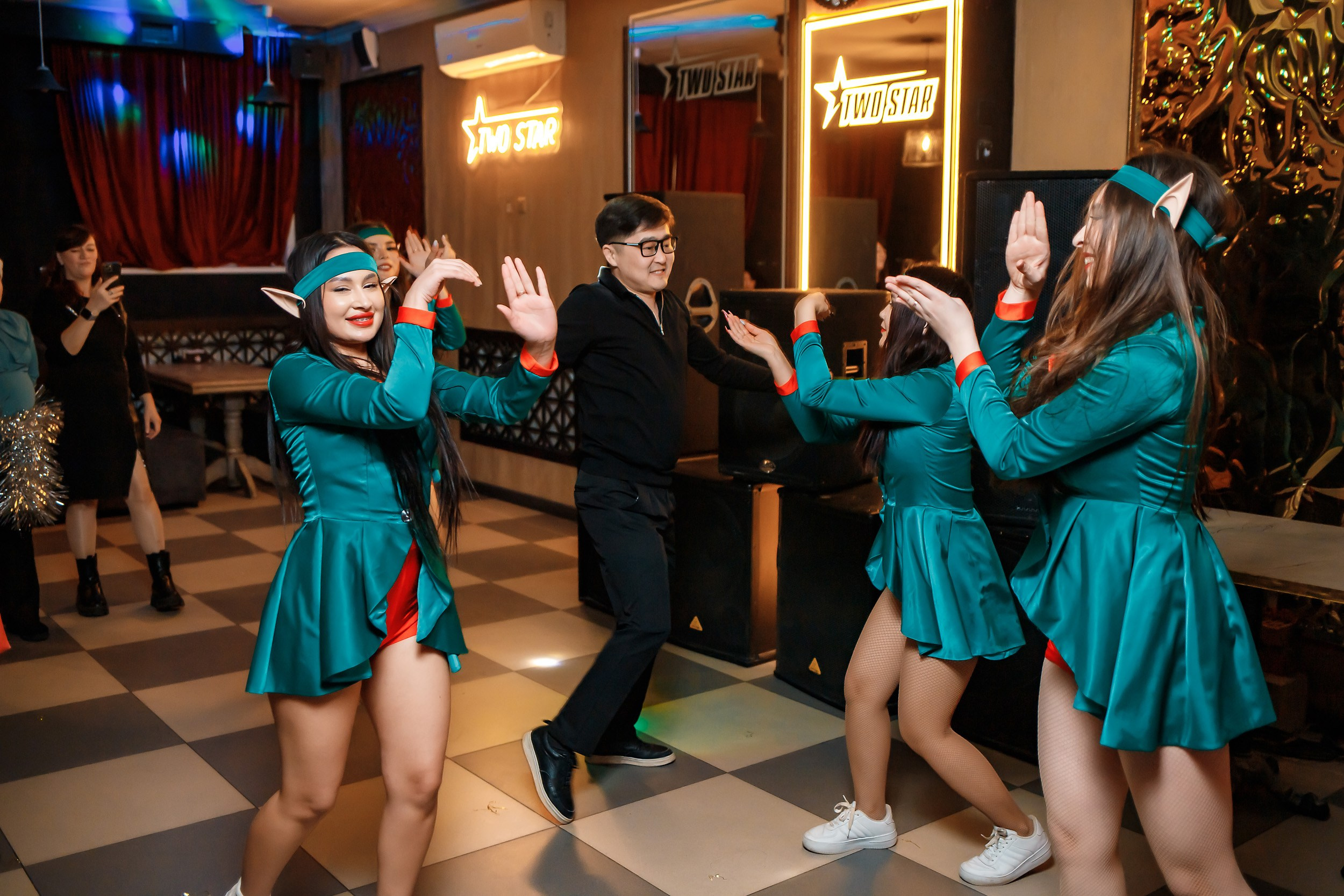 Two Star. Кипятком Павлодар