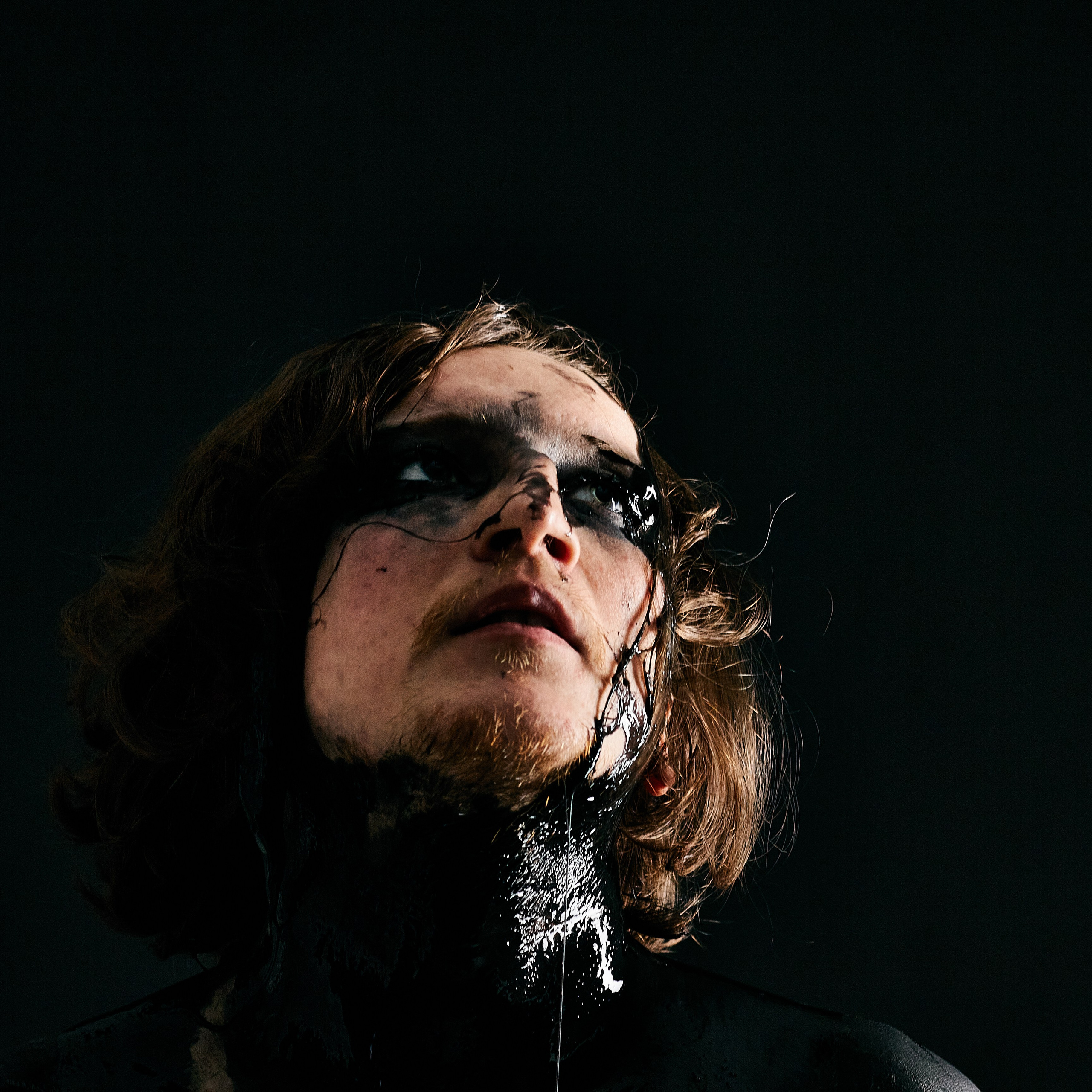 Чёрная жидкость. Фотограф из Первоуральска Роман Заиченко