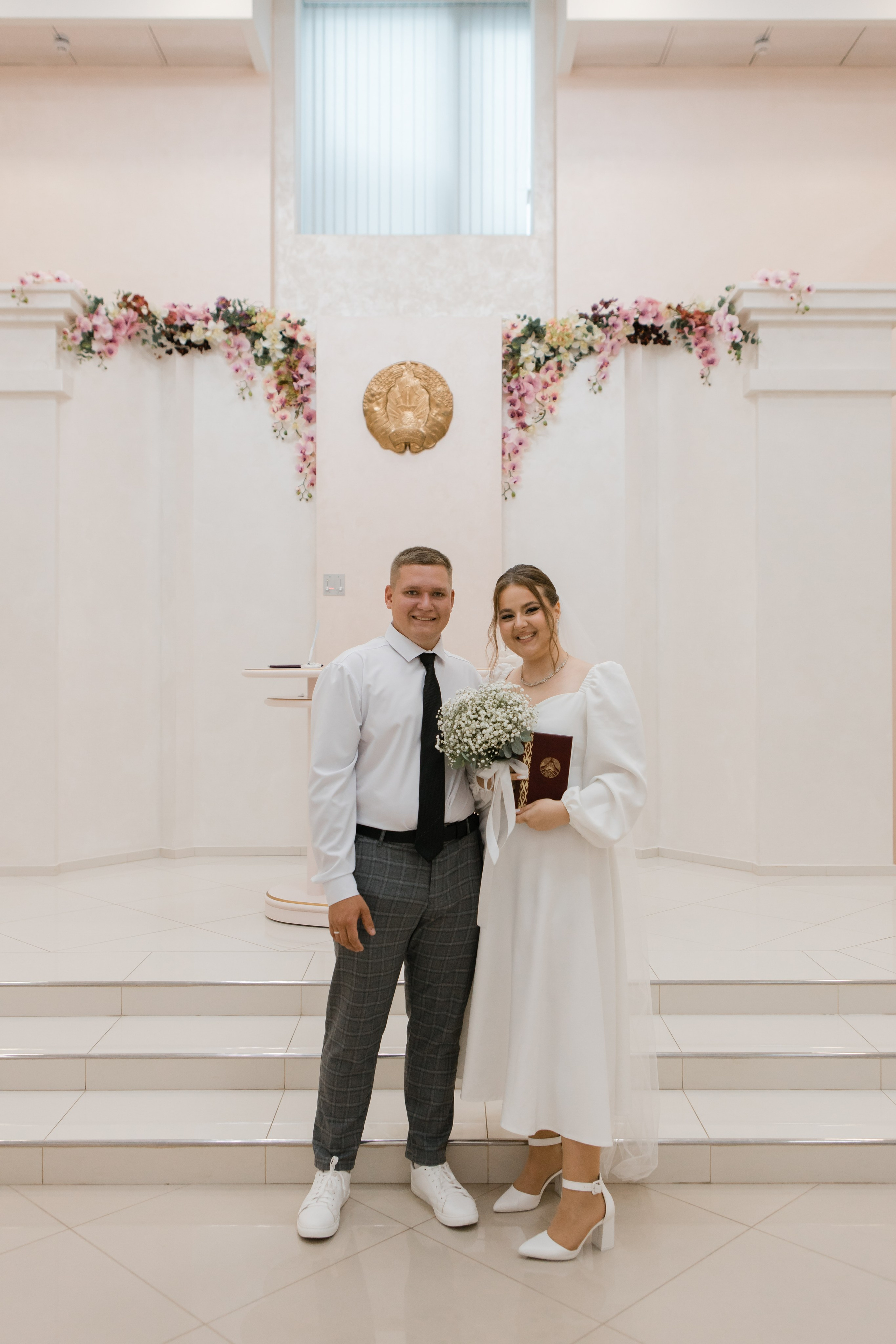 Отдел ЗАГС Администрации Московского района. Видеосъемка и фотосъемка свадеб. Фотограф и оператор на свадьбу. Видеосъемка подкастов, собственная видео-фотостудии. Предметная фотосъемка