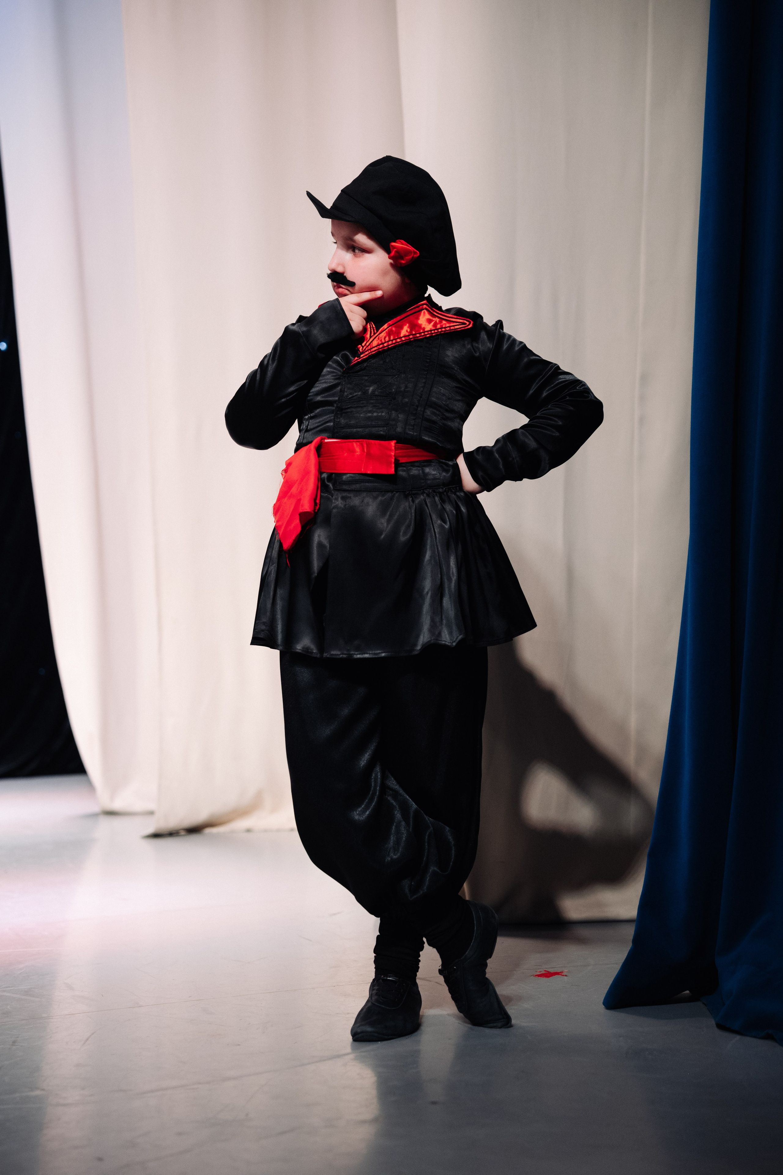 Благотворительный концерт в помощь Артему Сардаряну. Фотограф Артем Севостьянов. Профессиональная фотосъемка в Ногинске, Москве, Московской области и за границей