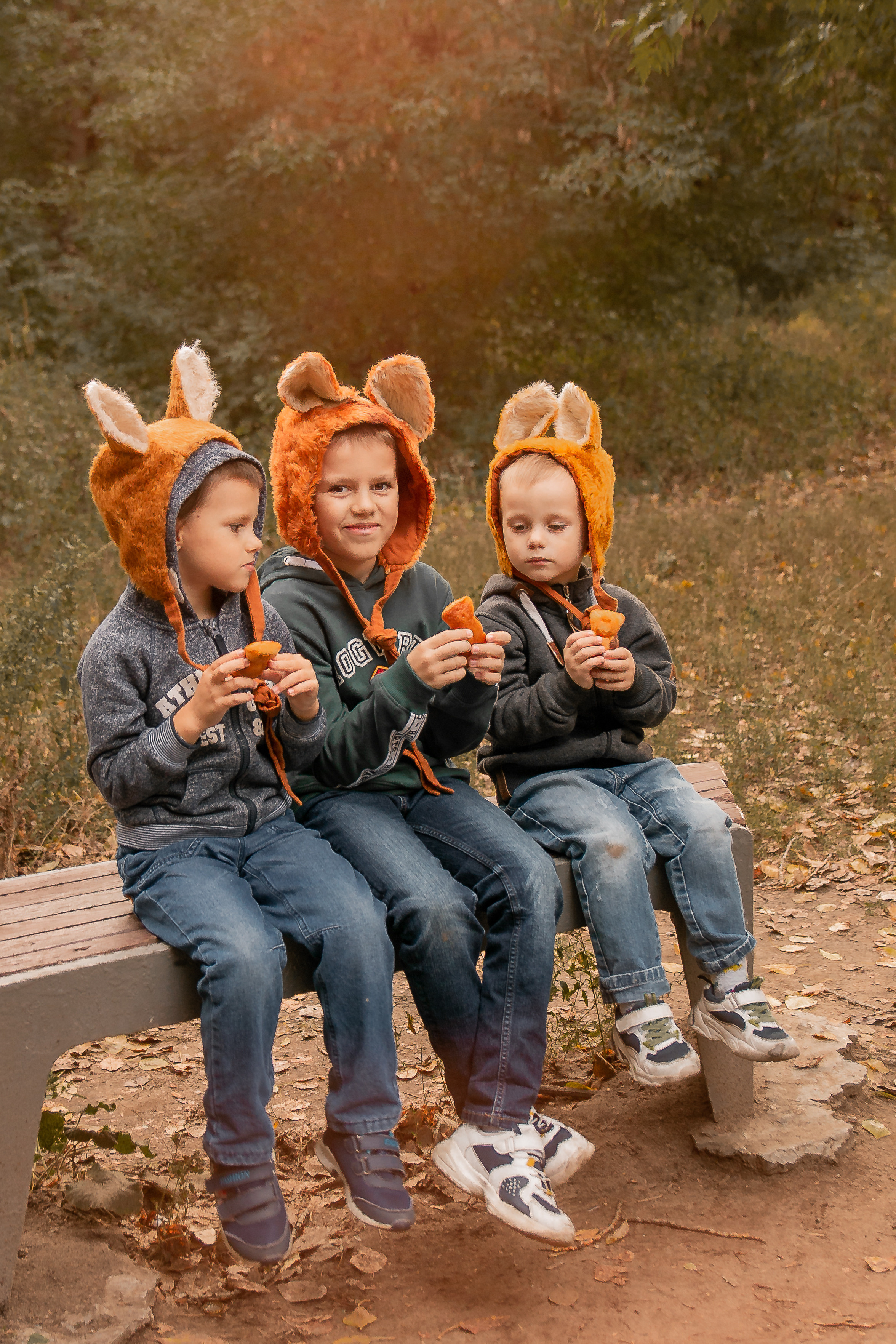 Трое в шапках. Арт-фотограф в Москве Елена Иванова