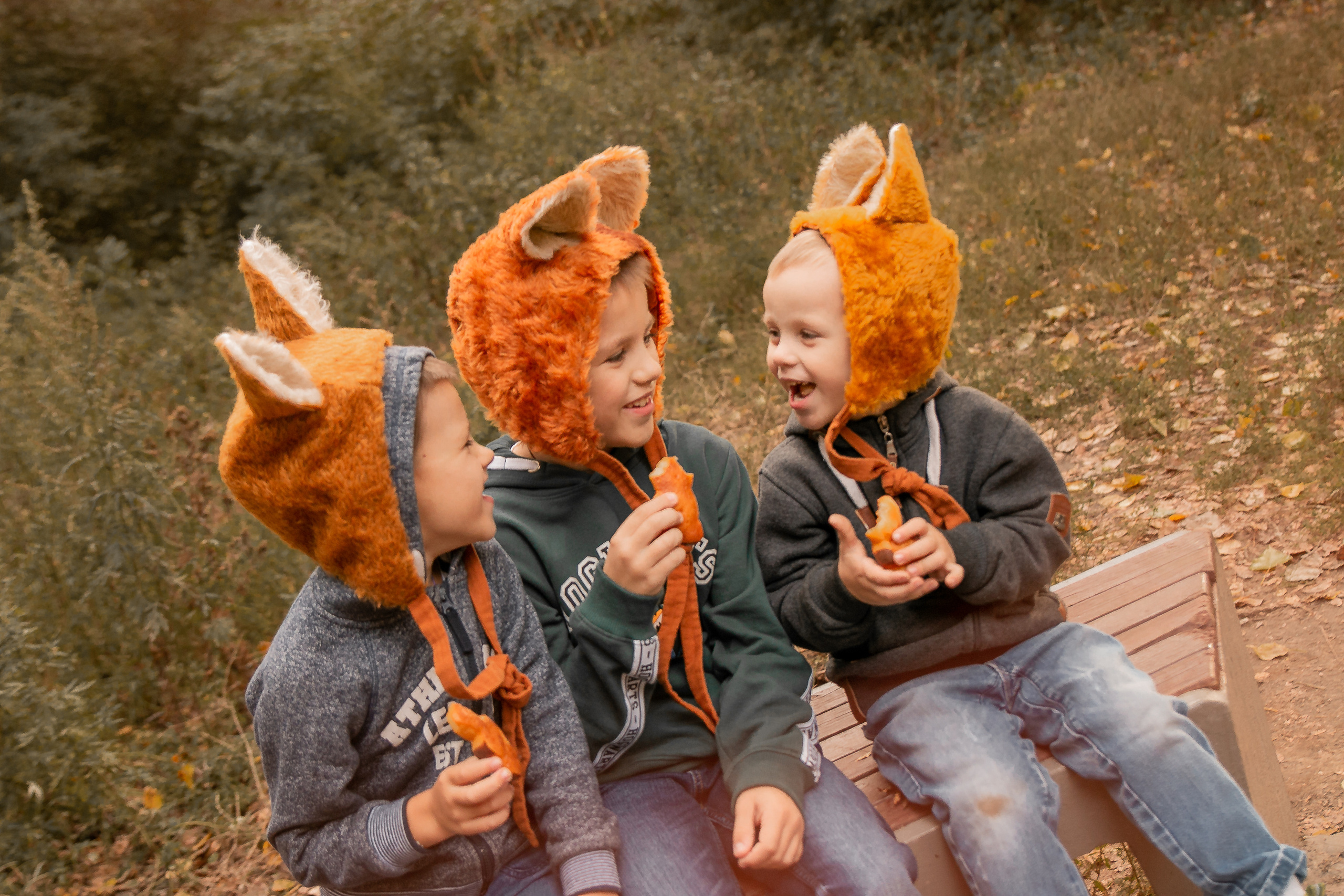 Трое в шапках. Арт-фотограф в Москве Елена Иванова