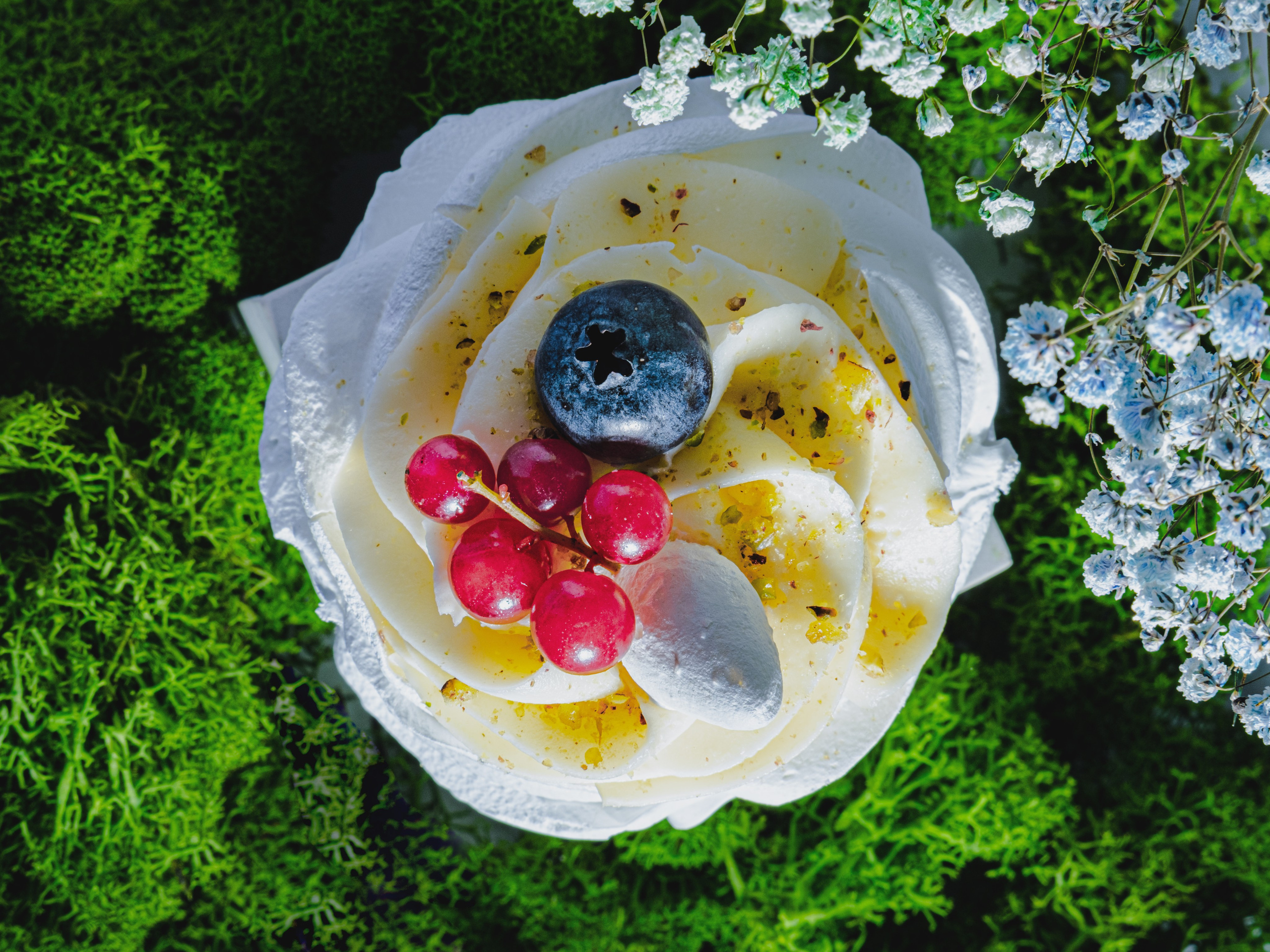 Фуд съёмка на светлом фоне. Я  фотограф. Работаю в городе Москва,