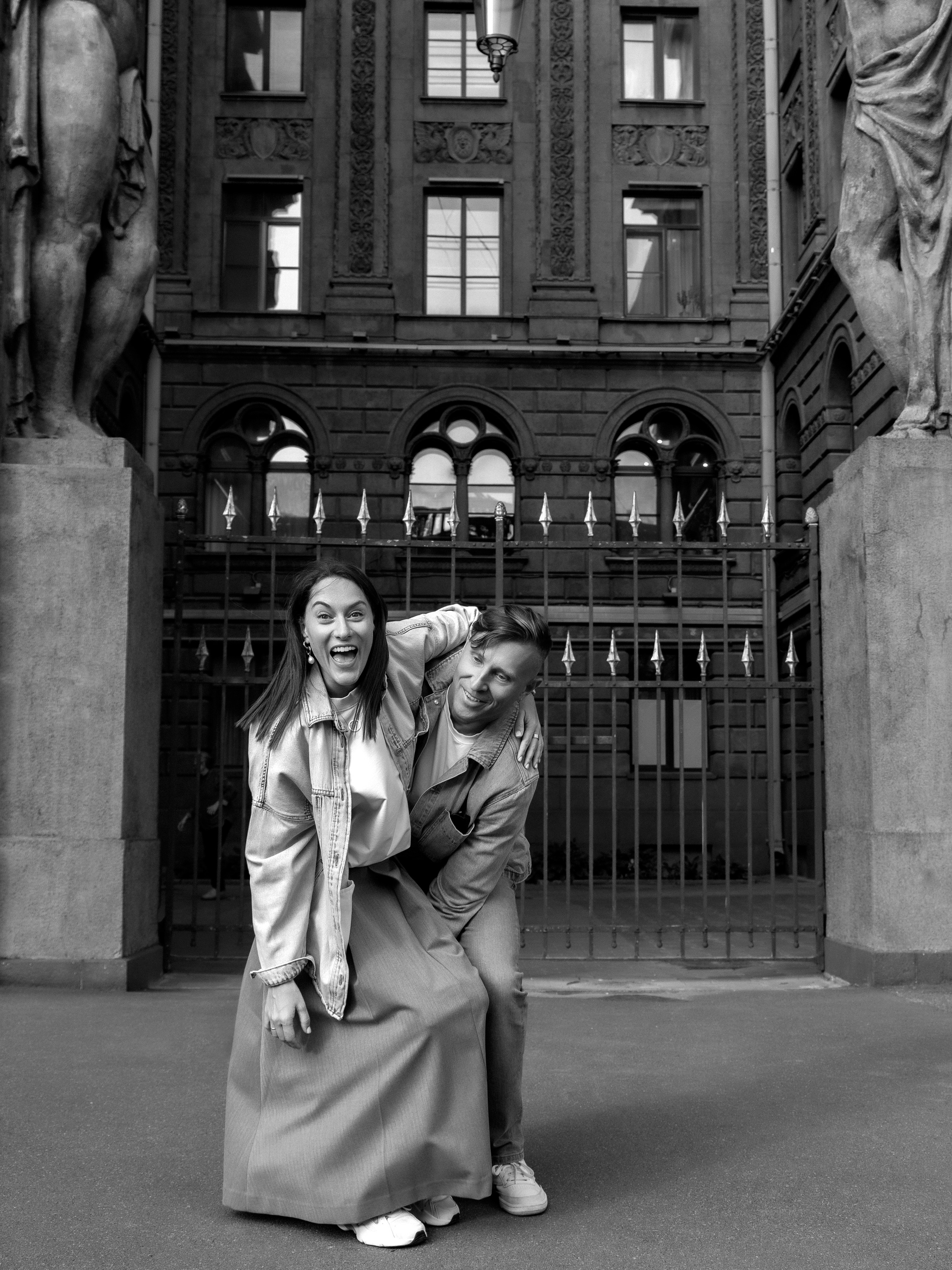 Фотосессия для пары на улицах Санкт-Петербурга (Love Story). Светлана Гопанюк. Портретный фотограф. Санкт-Петербург. СПб