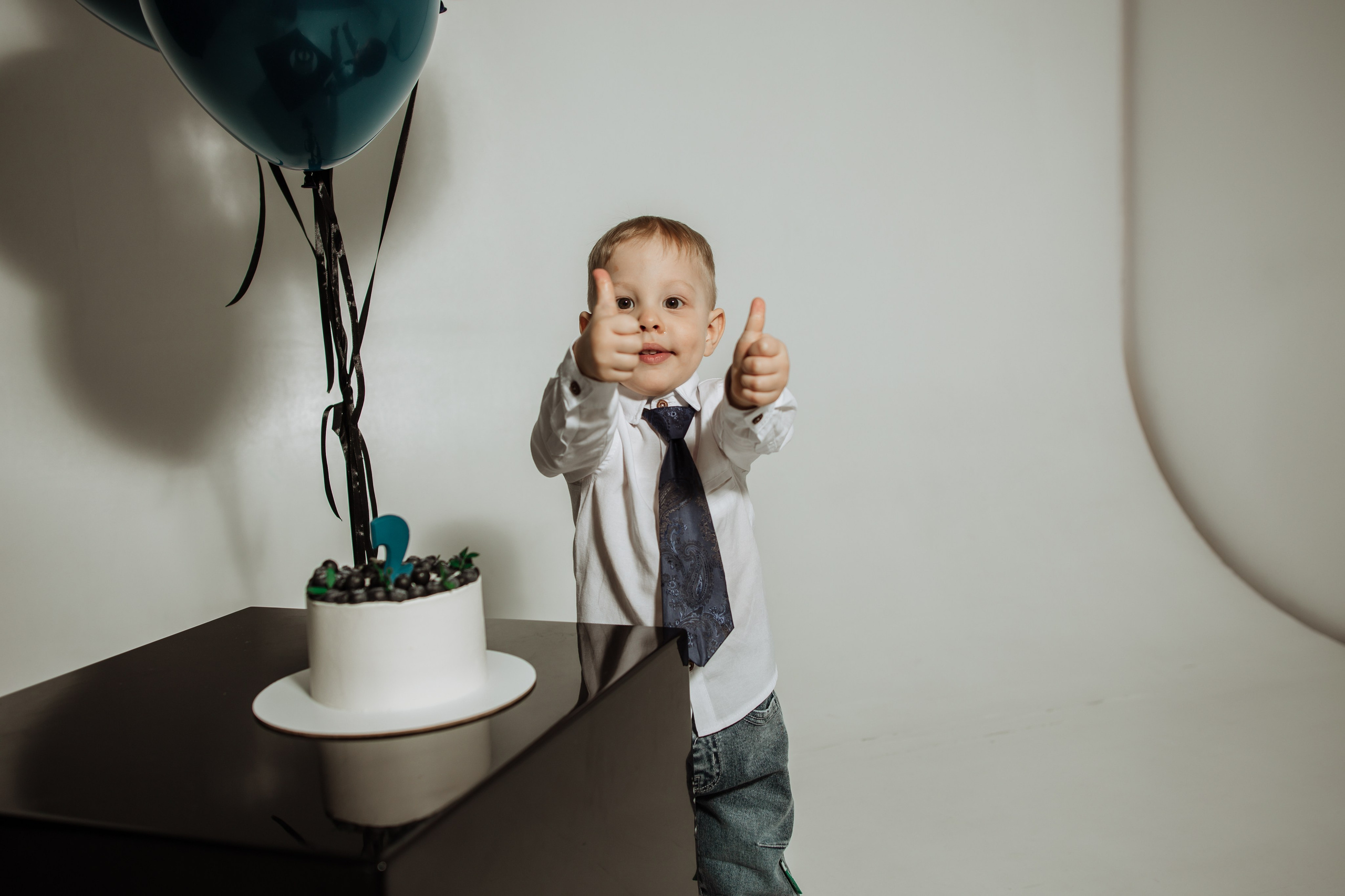 День рождение в студии с циклорамой. Photo Bogdanova