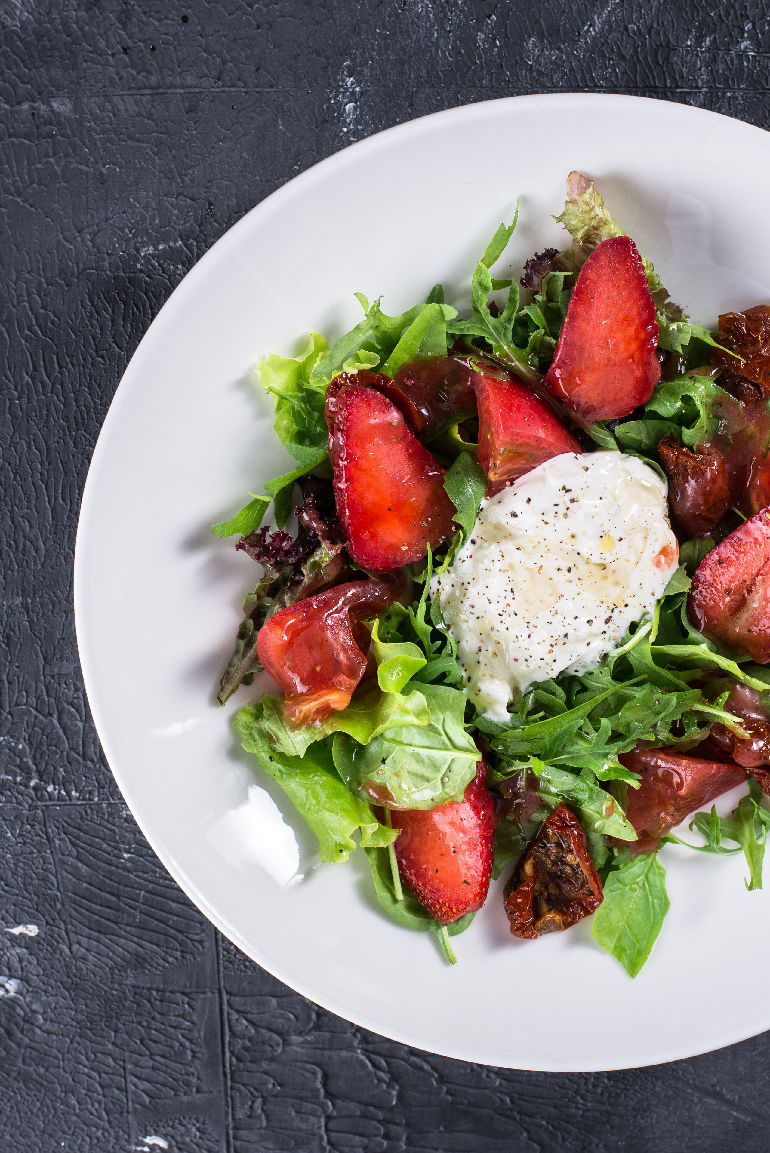 Летний салат с клубникой, фудфотограф Киров