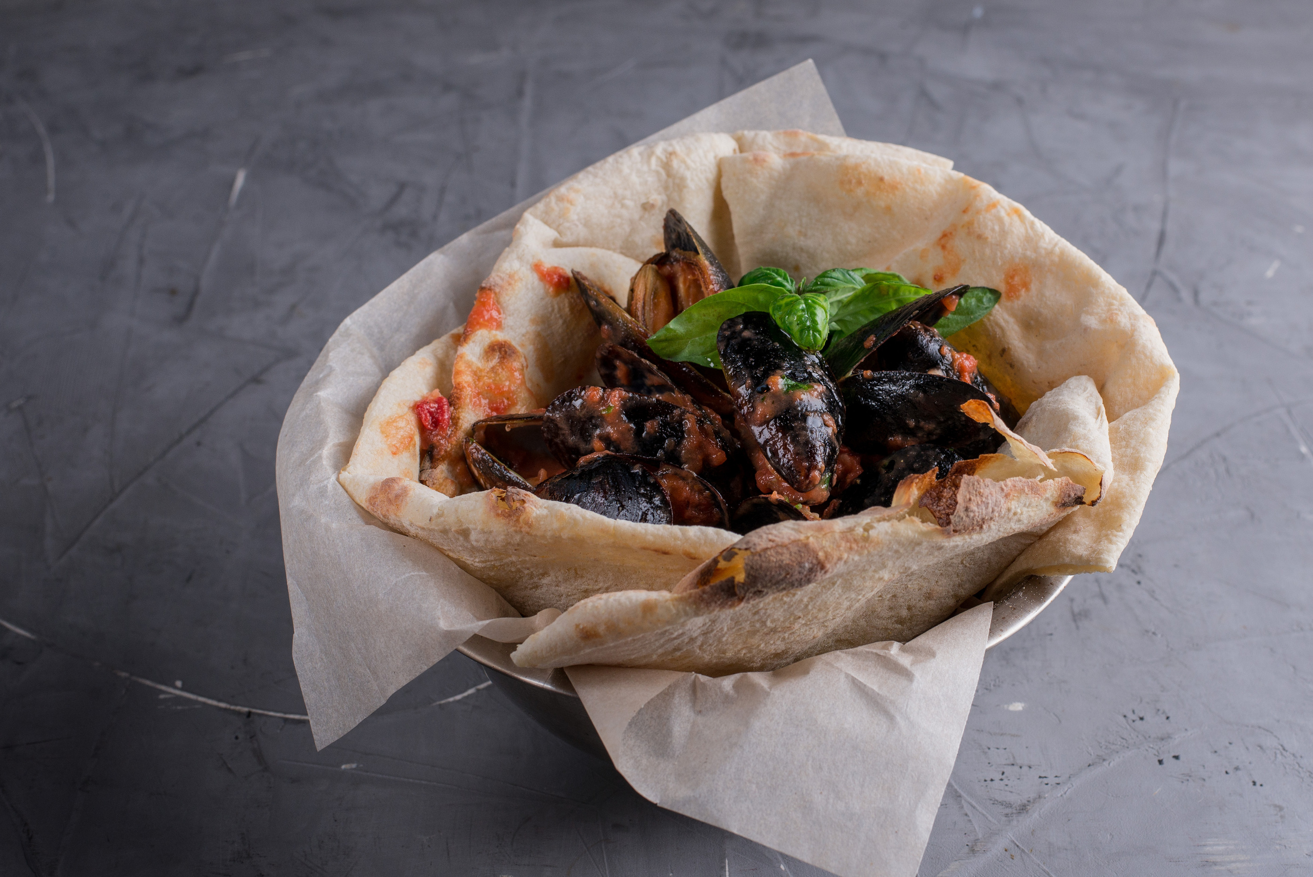 Хлеб и пицца для друзей. Кирилл Бутлович фуд фотограф, Киров