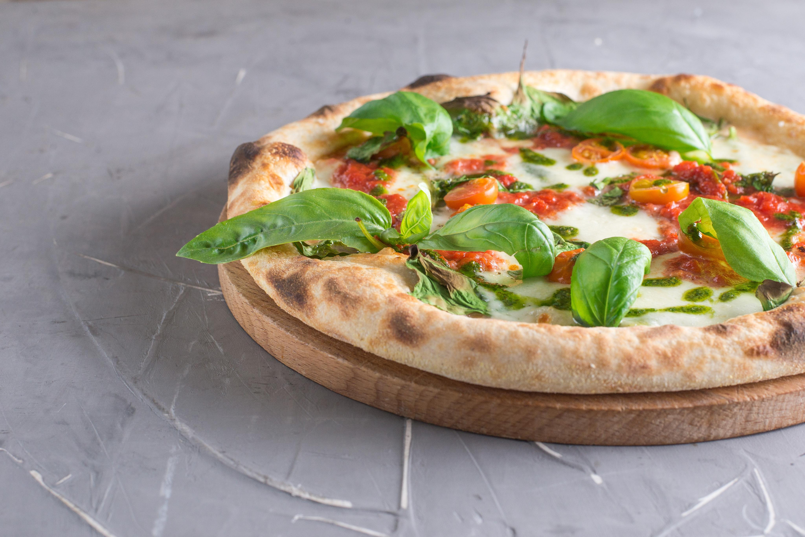 Хлеб и пицца для друзей. Кирилл Бутлович фуд фотограф, Киров