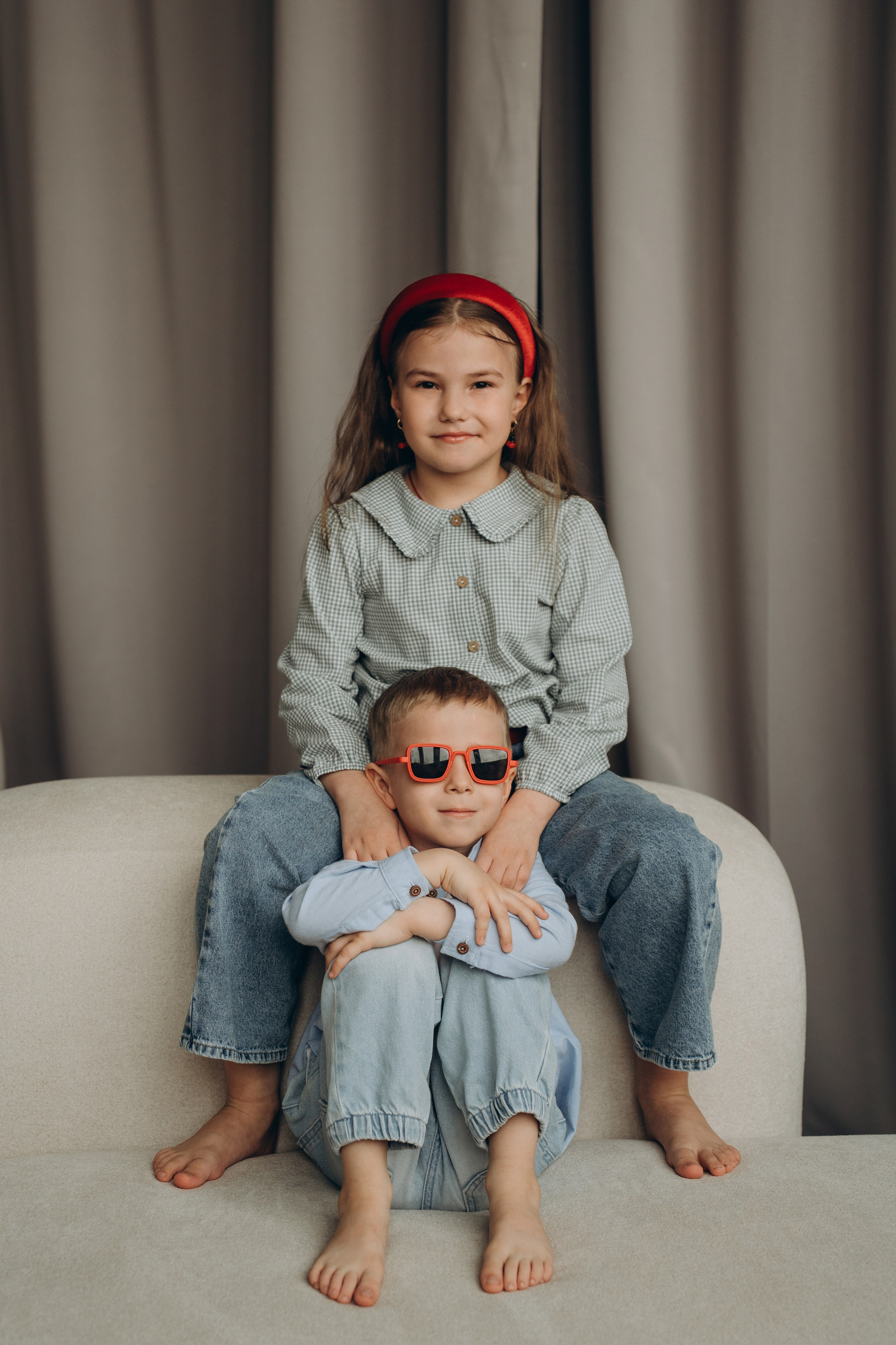 Мила, Вика и Сава. Семейный фотограф • Домашние съемки в Нижнем Новгороде