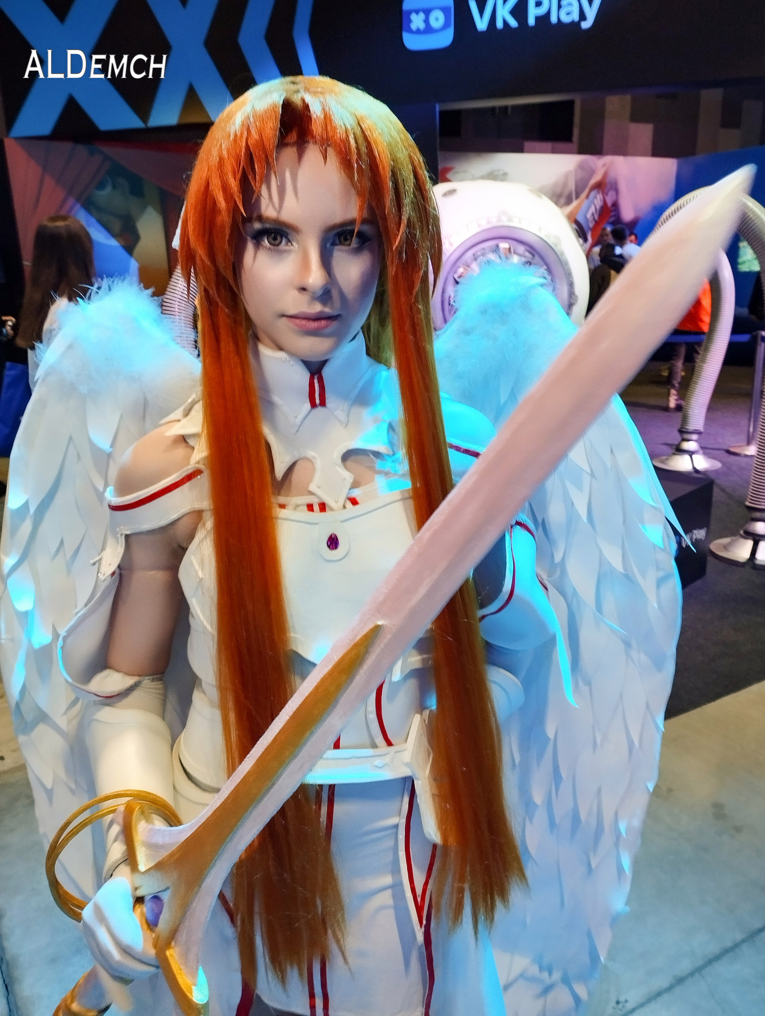 Аниме картинки персонажей и косплей фото в России Москве