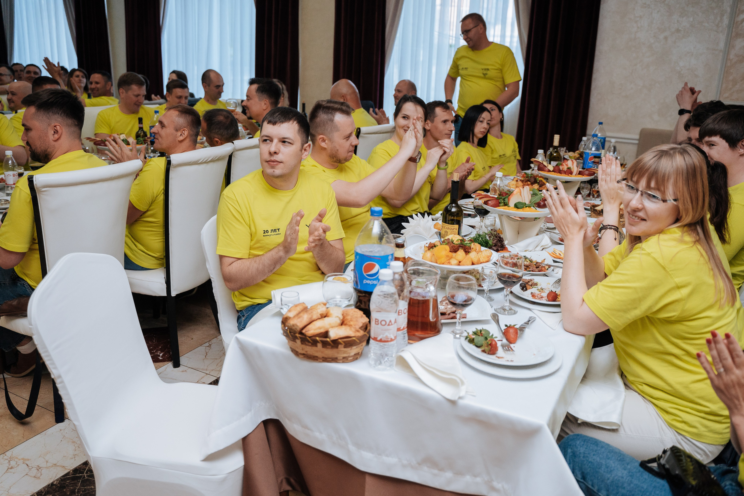 Yes Holding. Свадебный фотограф в Симферополе