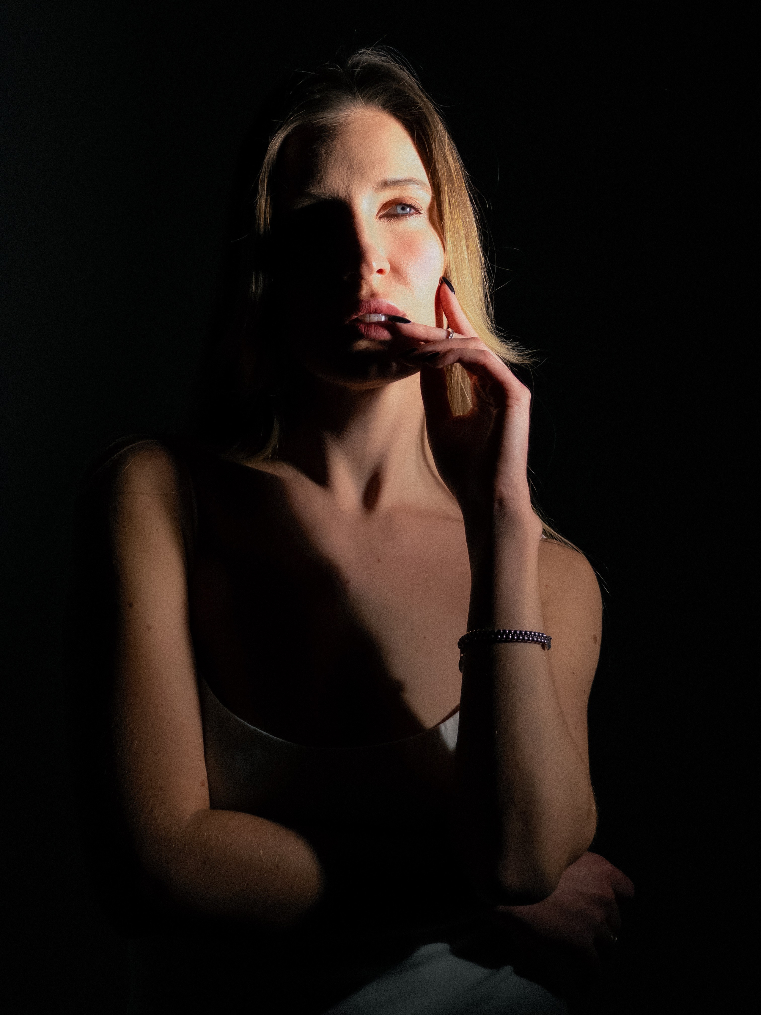 Женя | Студийная съемка. Фотограф Барнаул Софья Бояринова