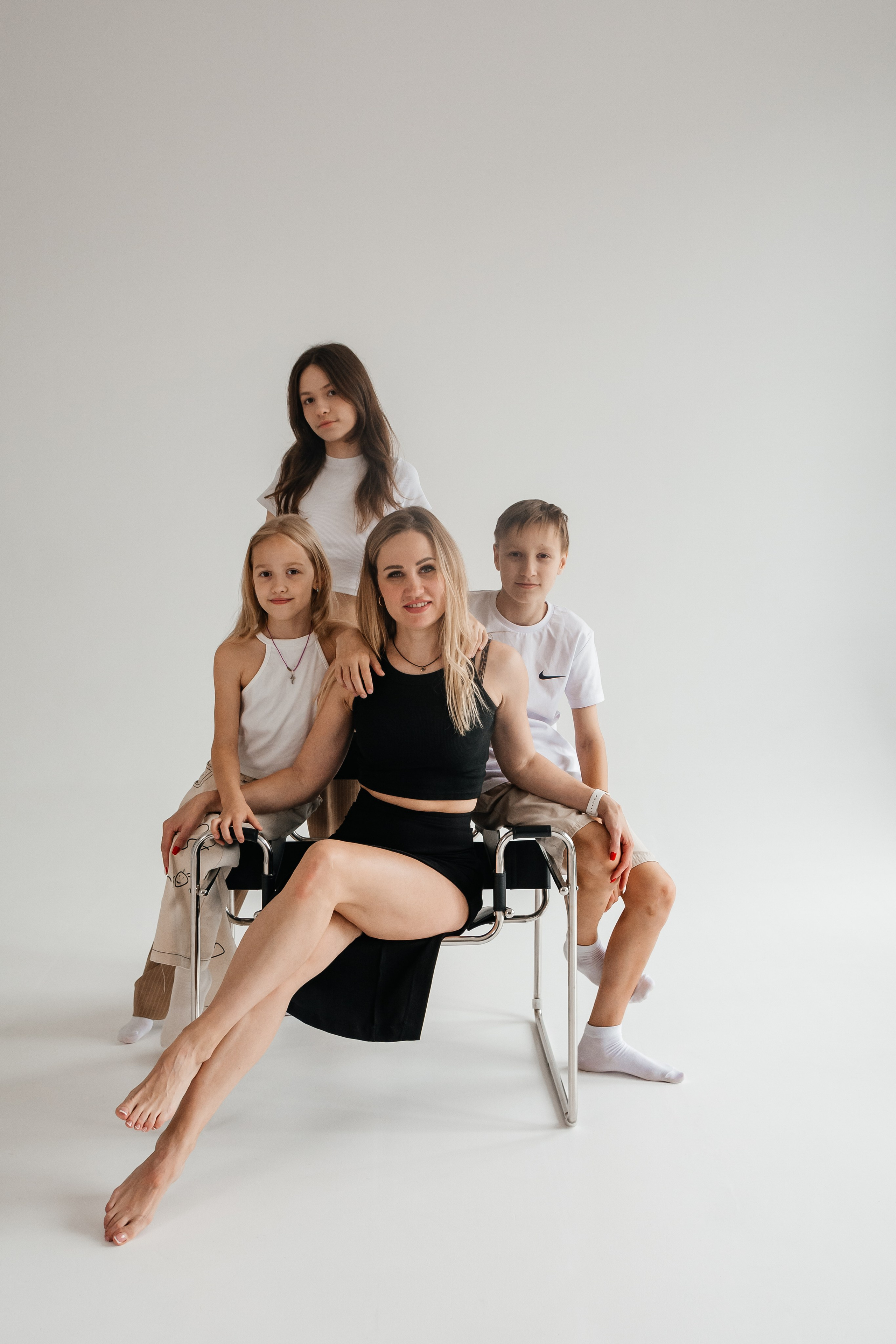 Семейная минималистичная фотосессия. Семейный и детский фотограф Кущ Наташа