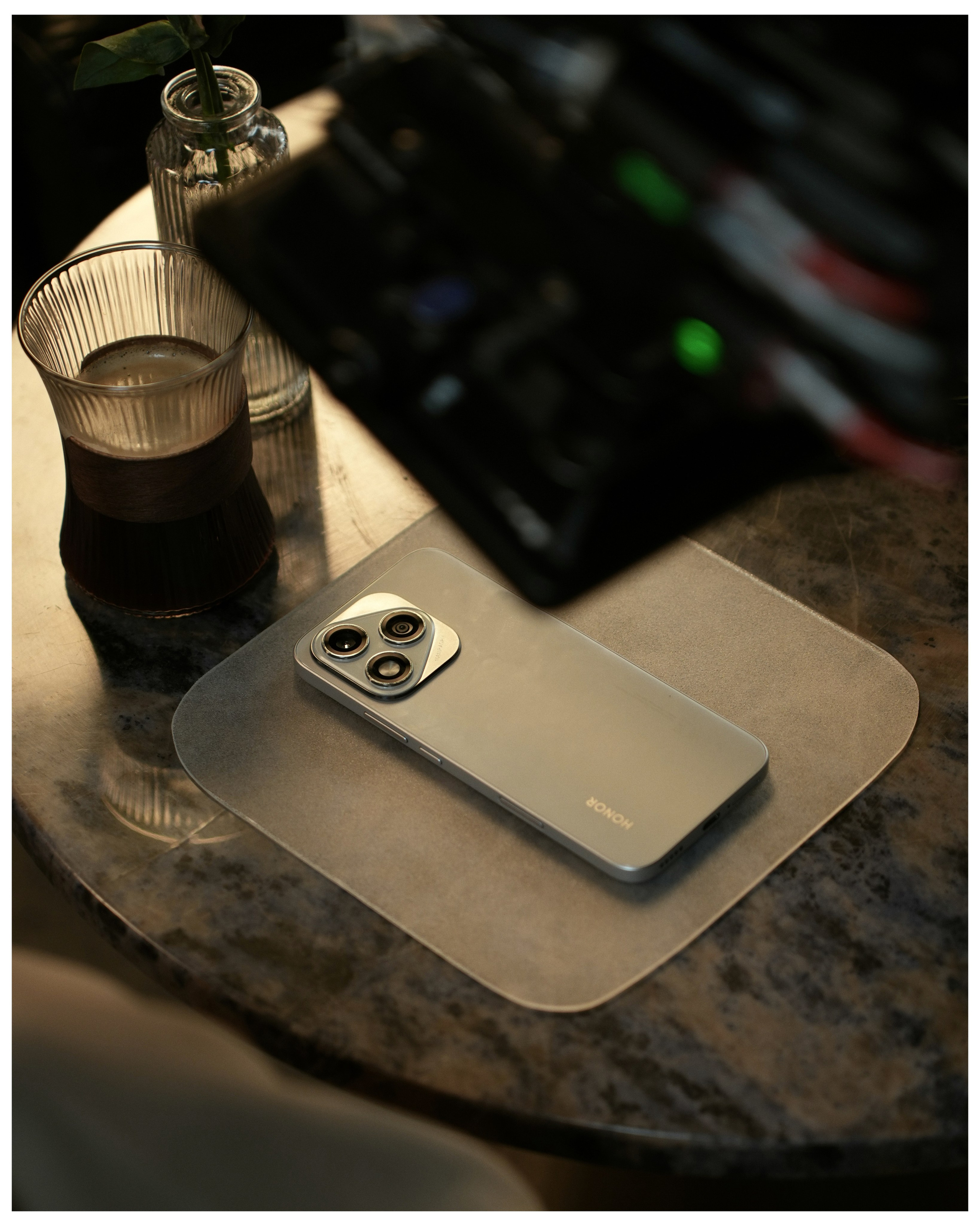 HONOR. ANNA — PHOTOGRAPHER