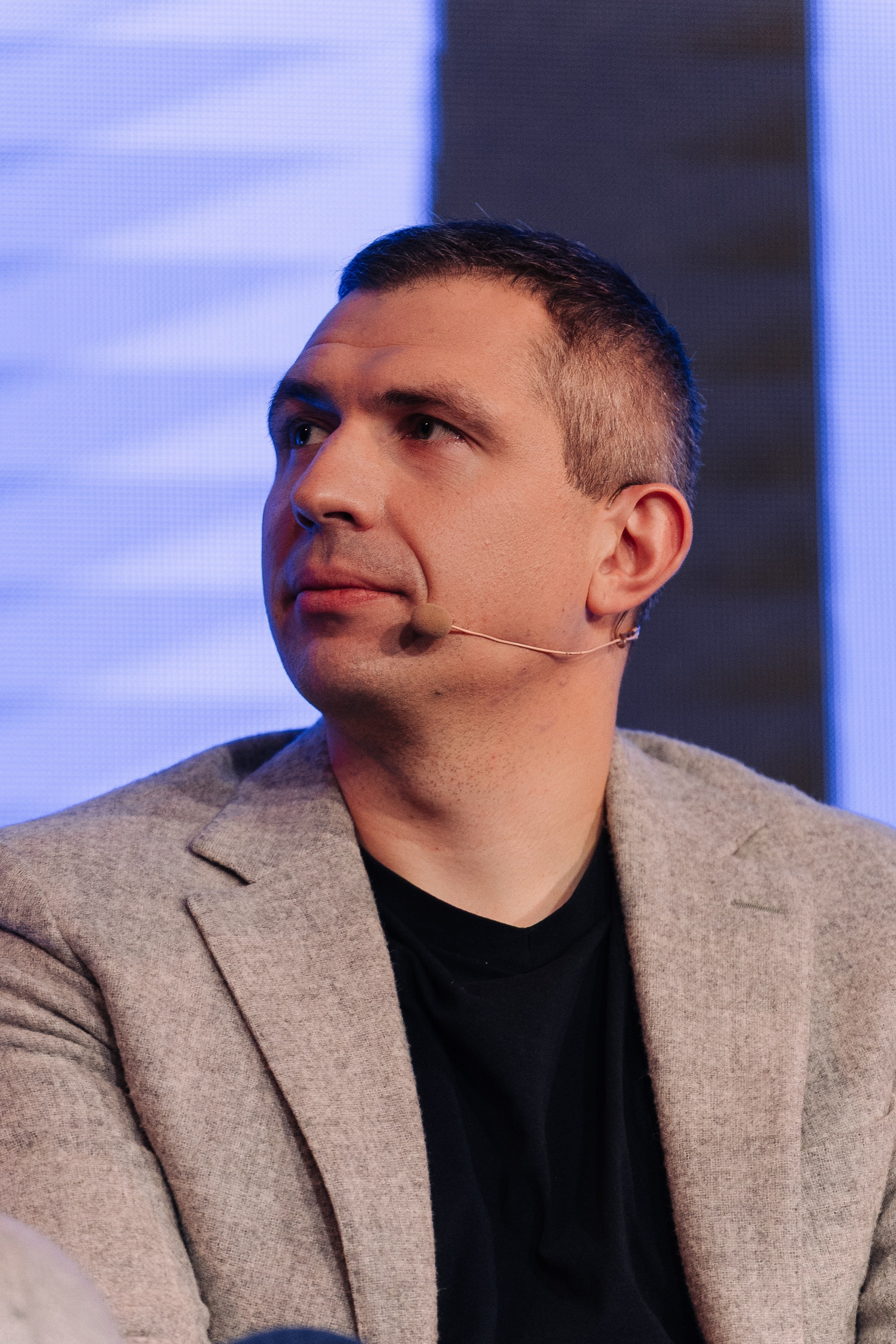 Контур Толкшоу. Фотограф Олег Коровяков