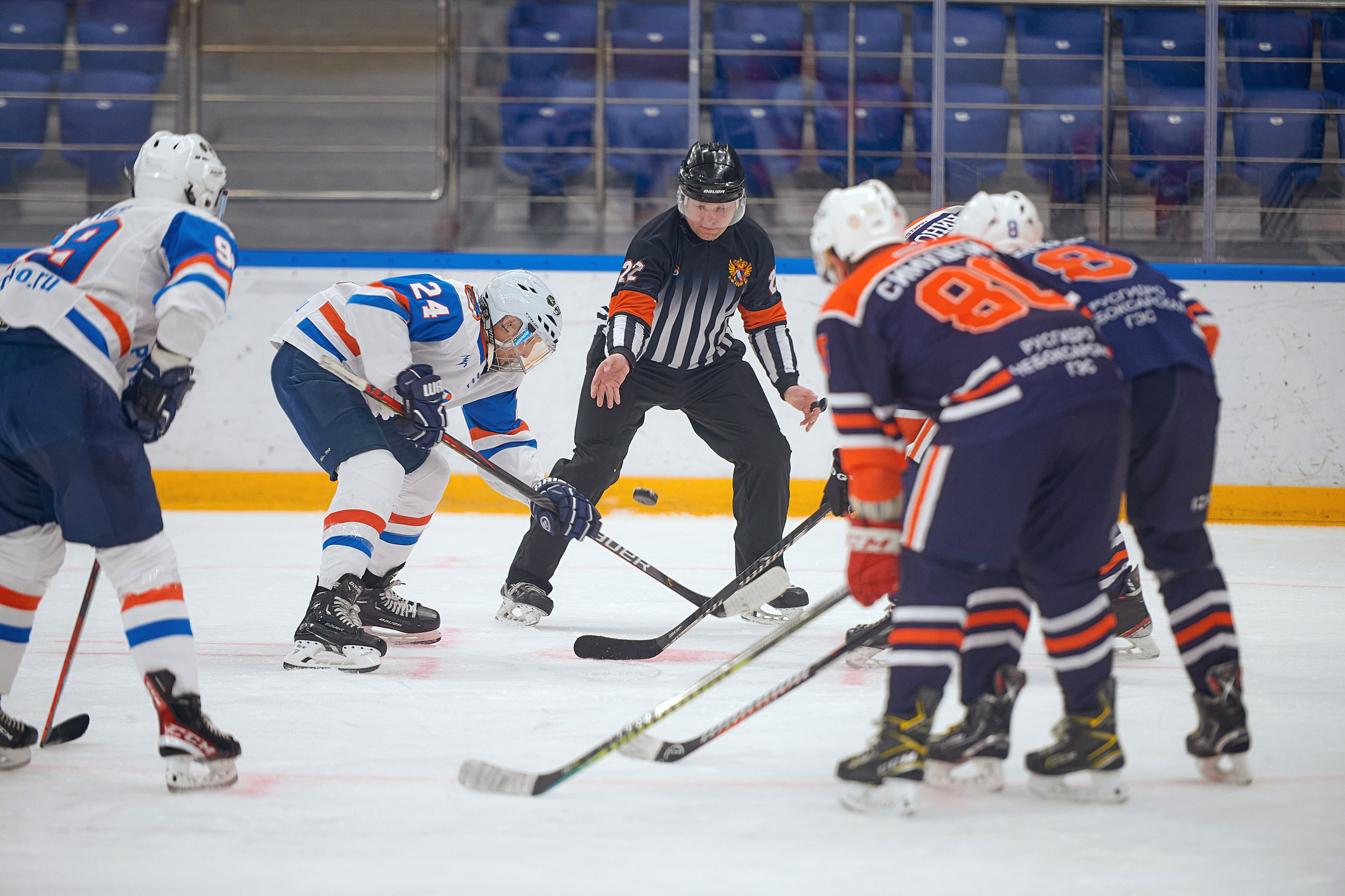 Портфолио репортажной фотосъёмки: Кристалл арена — Хоккей — РусГидро. Фотограф Яковлев Роман — Красноярск