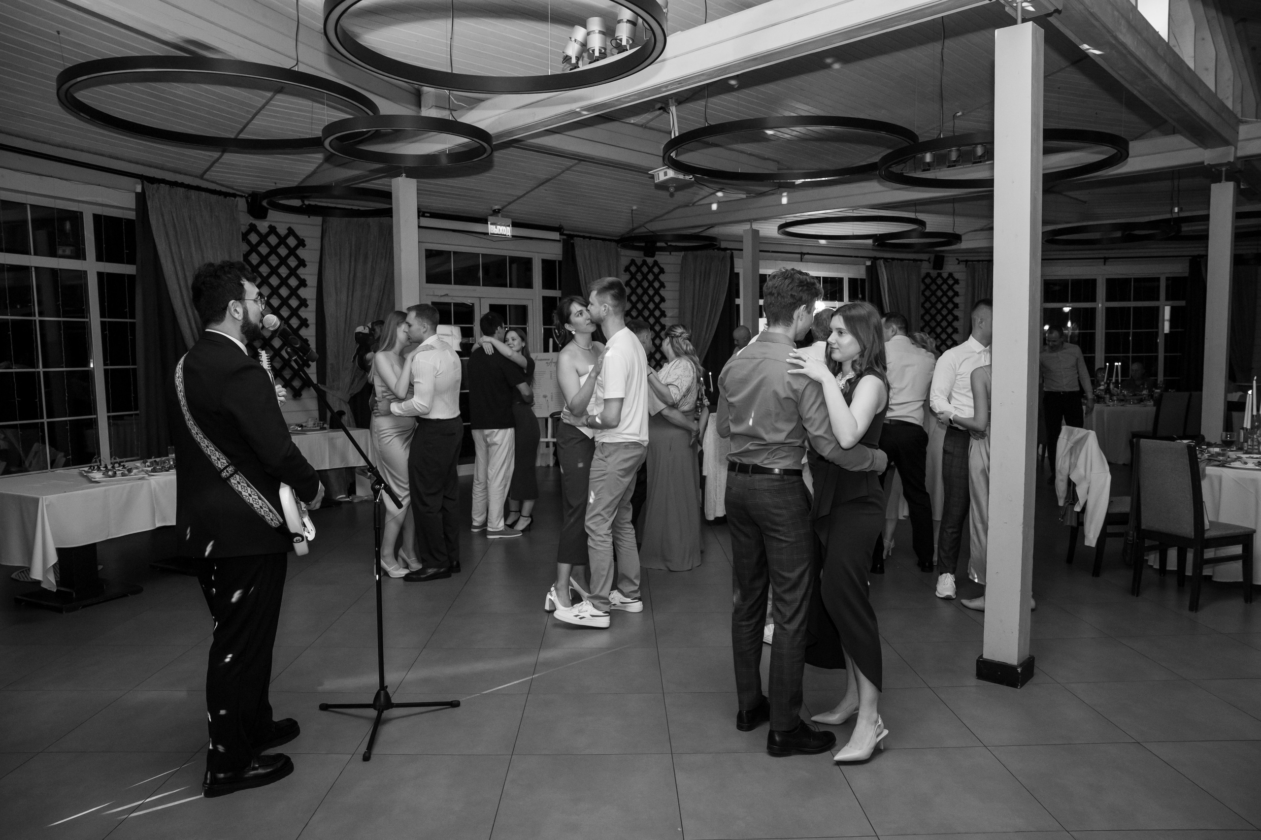 Регистрация в отеле Fish Point, ЗАГС Бутово, прогулка в Остафьево. Свадебный и репортажный фотограф (Москва, Королев и другие)