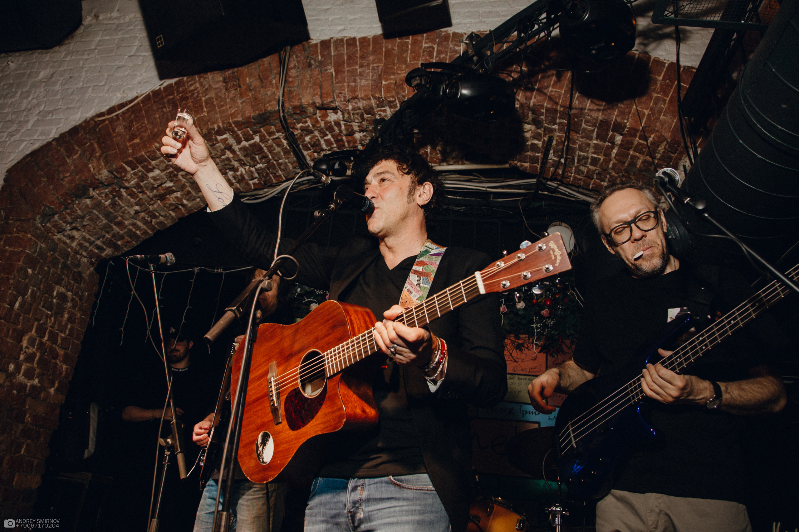 Imagine Cafe — легендарный рок-клуб, кафе и летняя веранда. FOTOZ Studio / Фотовидеомейкер Андрей Смирнов