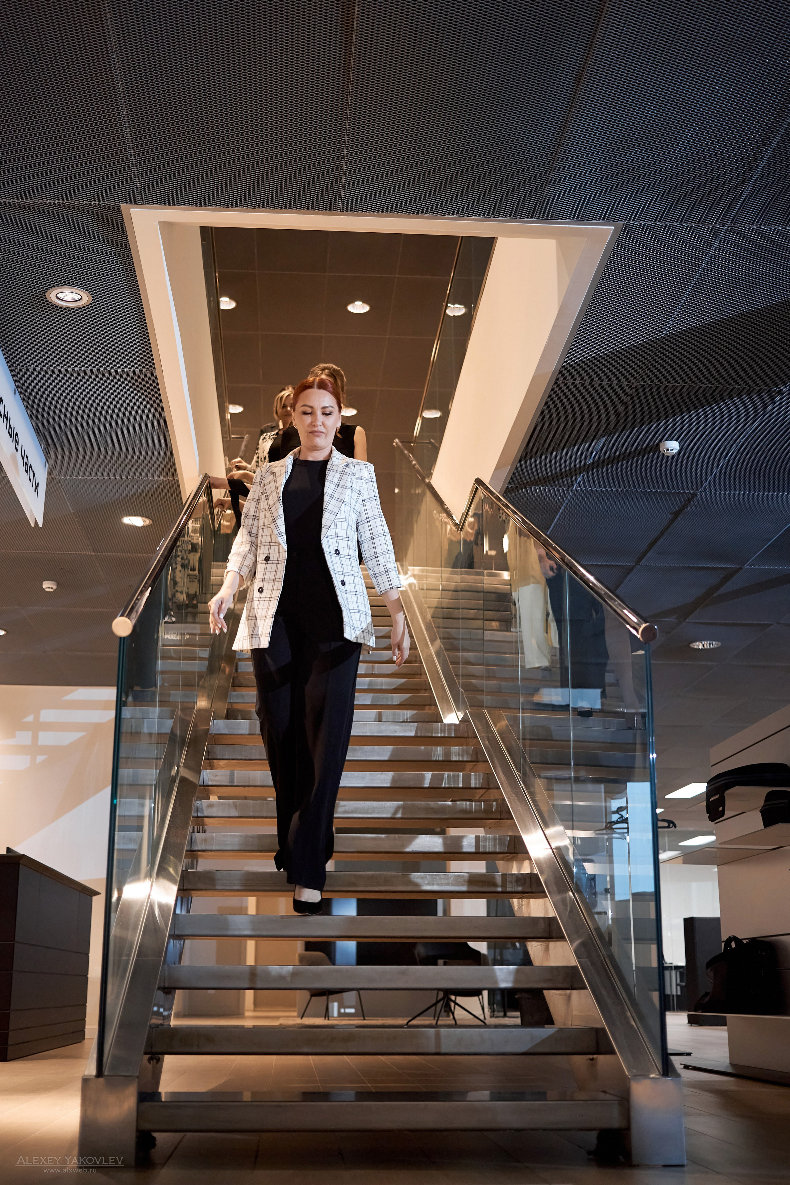 Модный показ PRE-FALL модельной школы Modeling+. Фотограф Алексей Яковлев