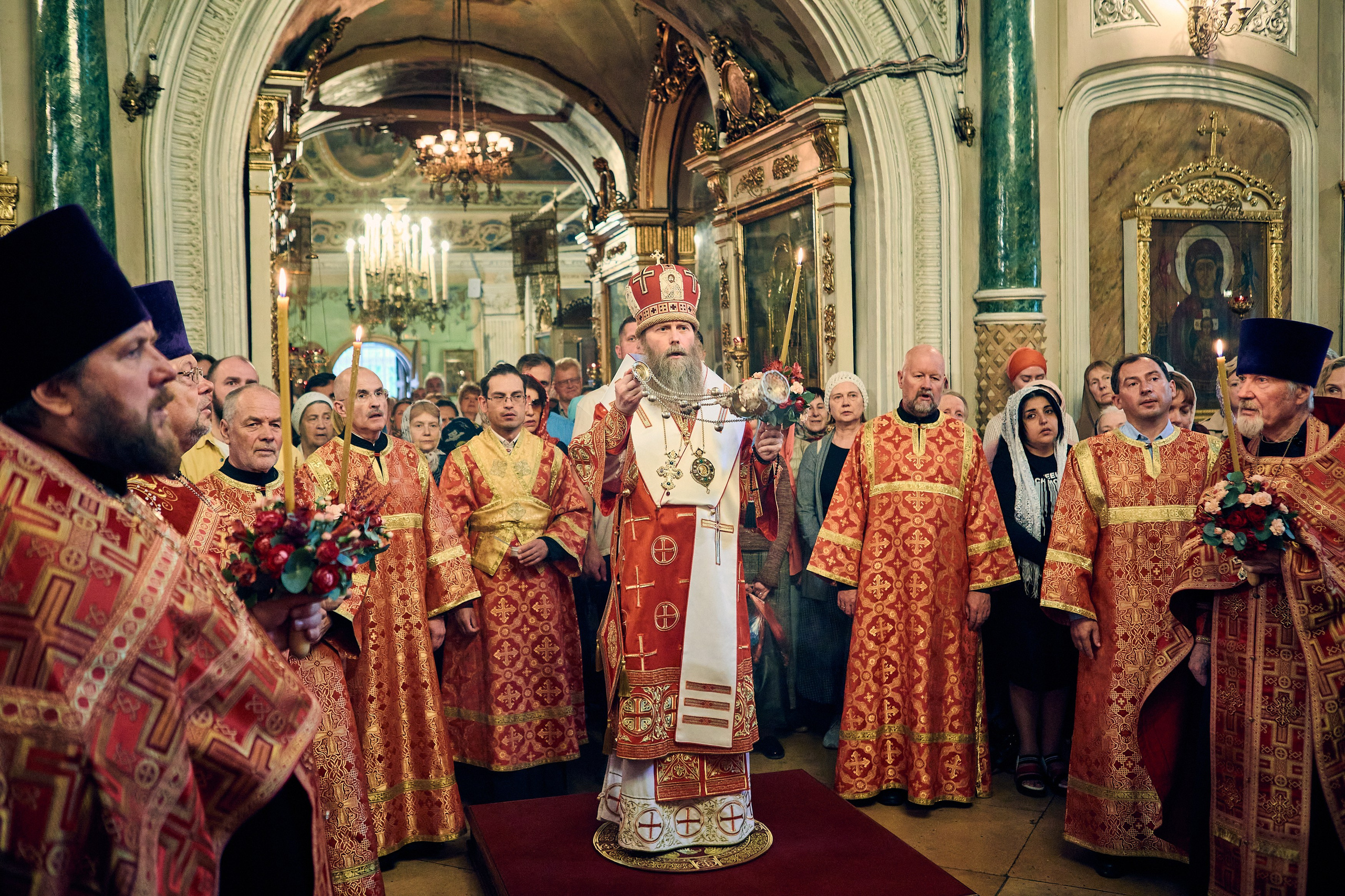Всенощное бдение в канун престольного праздника храма Иоанна Воина. DMITRY MOISEENKO — фотограф, художник, топ-стилист
