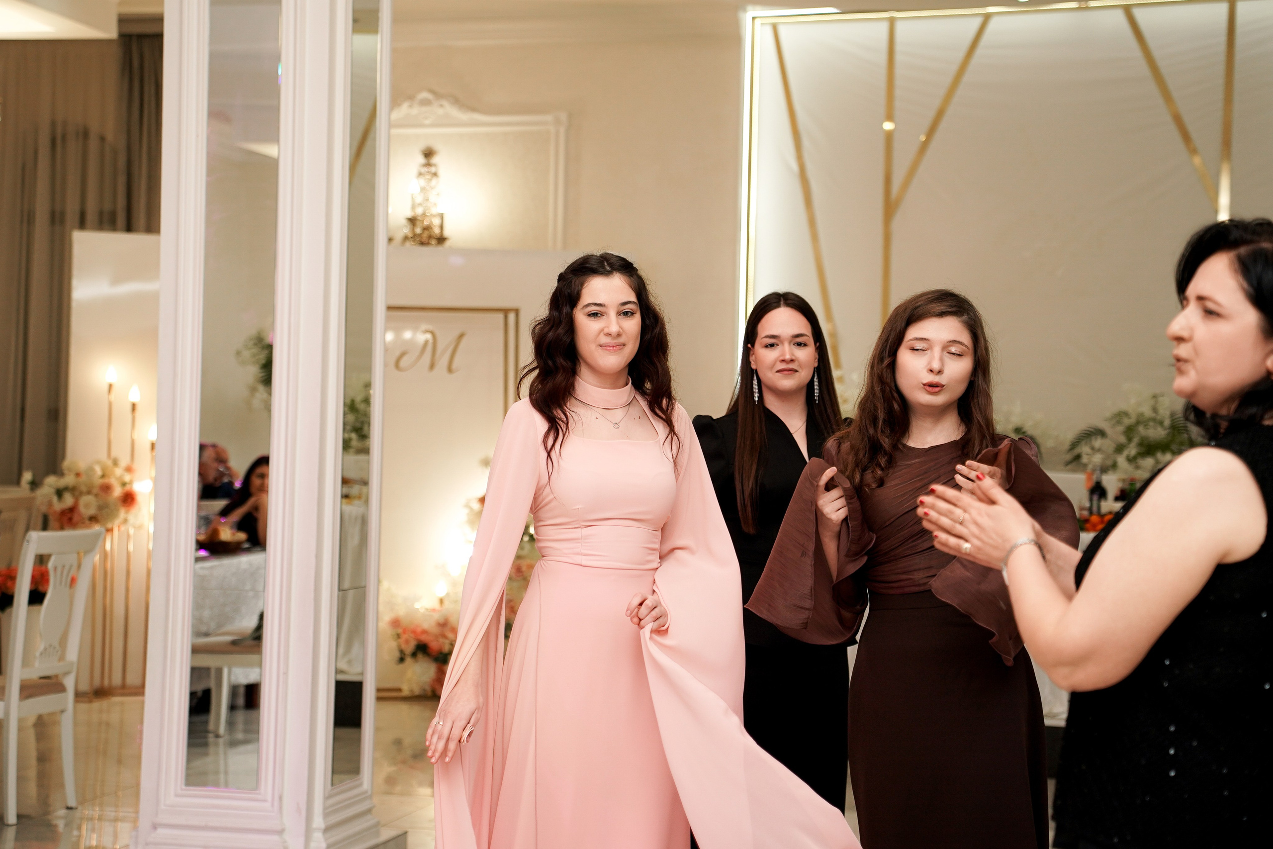 Сватовство. Свадебный фотограф в Ростове-на-Дону. Таинство Крещения и Венчания, семейные фотосессии. Алёна Чёботова