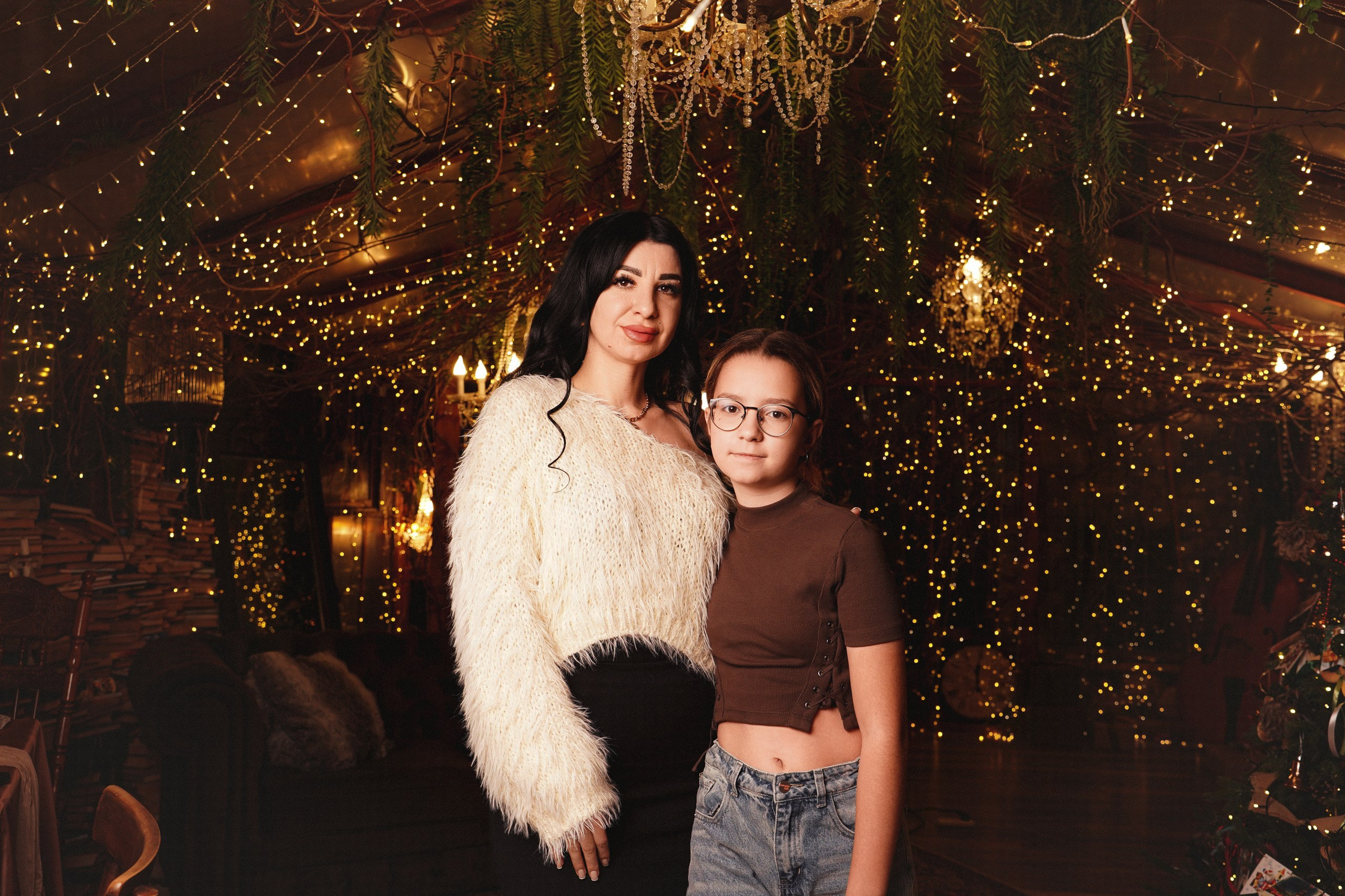 Новогодняя фотосессия в Ростове-на-Дону. Мама и дочь в фотостудии Royal. Свадебный фотограф в Ростове-на-Дону. Таинство Крещения и Венчания, семейные фотосессии. Алёна Чёботова