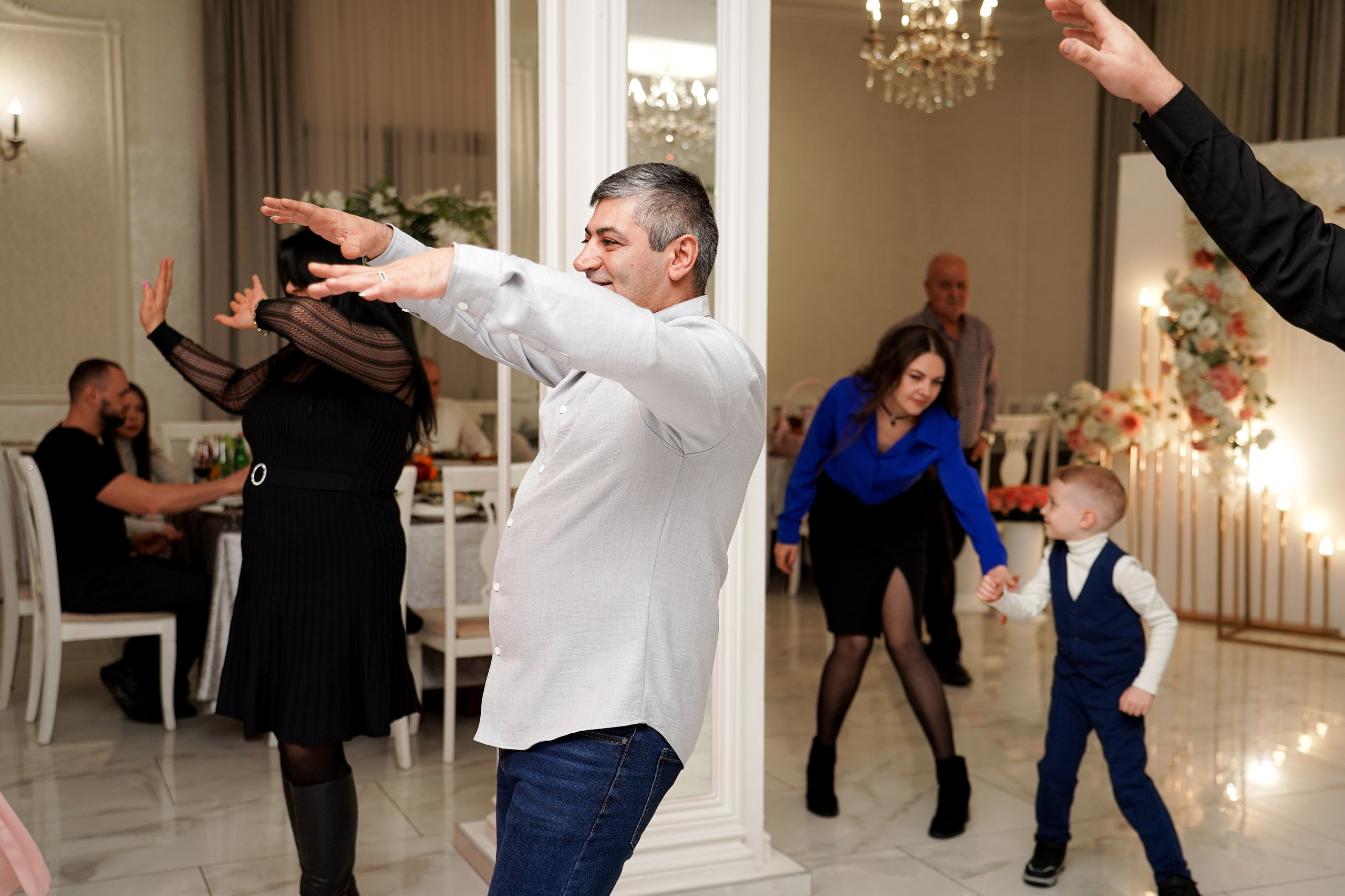 Сватовство. Свадебный фотограф в Ростове-на-Дону. Таинство Крещения и Венчания, семейные фотосессии. Алёна Чёботова