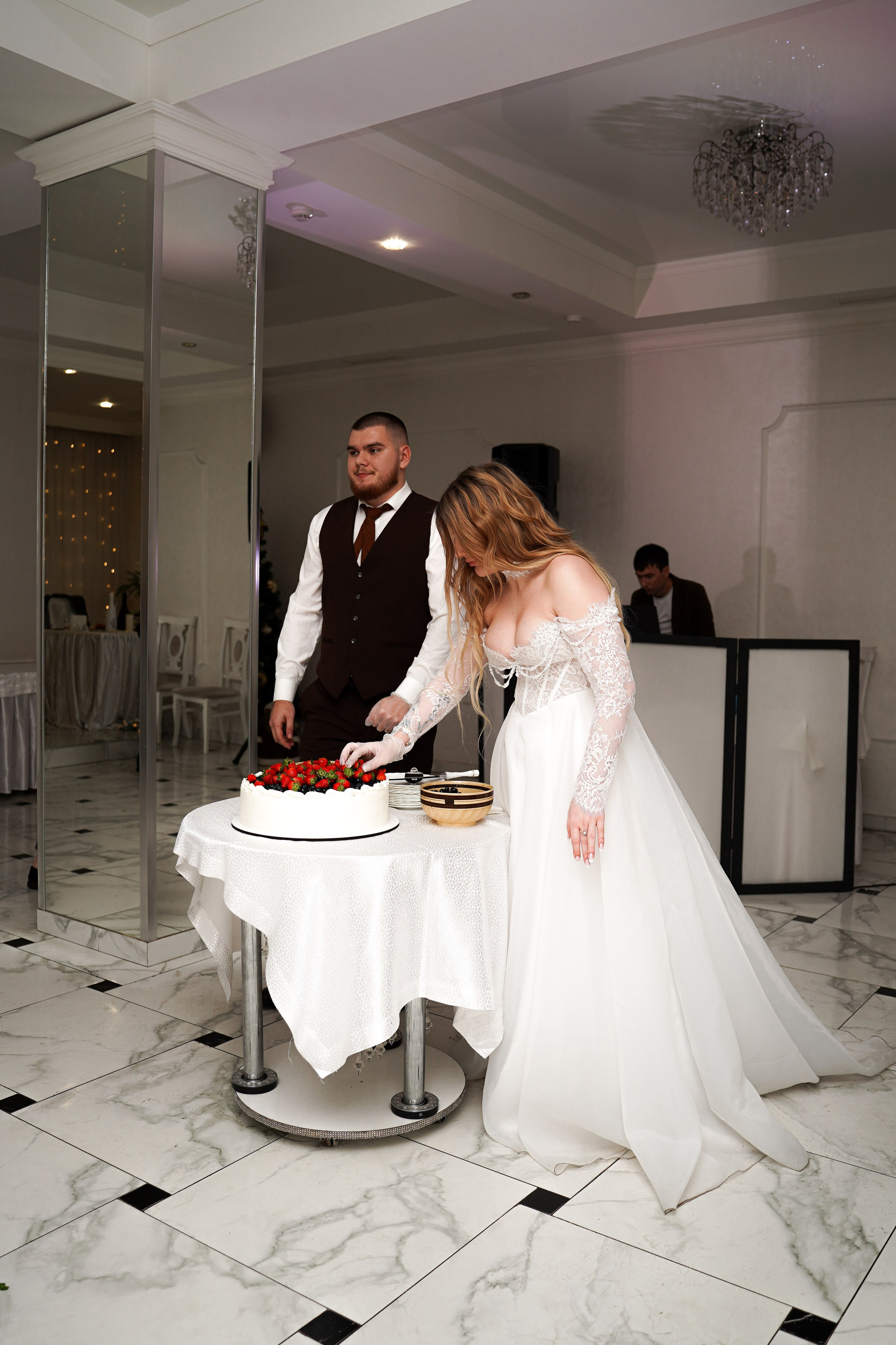 Свадебный банкет в ресторане «Верона». Свадебный фотограф в Ростове-на-Дону. Таинство Крещения и Венчания, семейные фотосессии. Алёна Чёботова