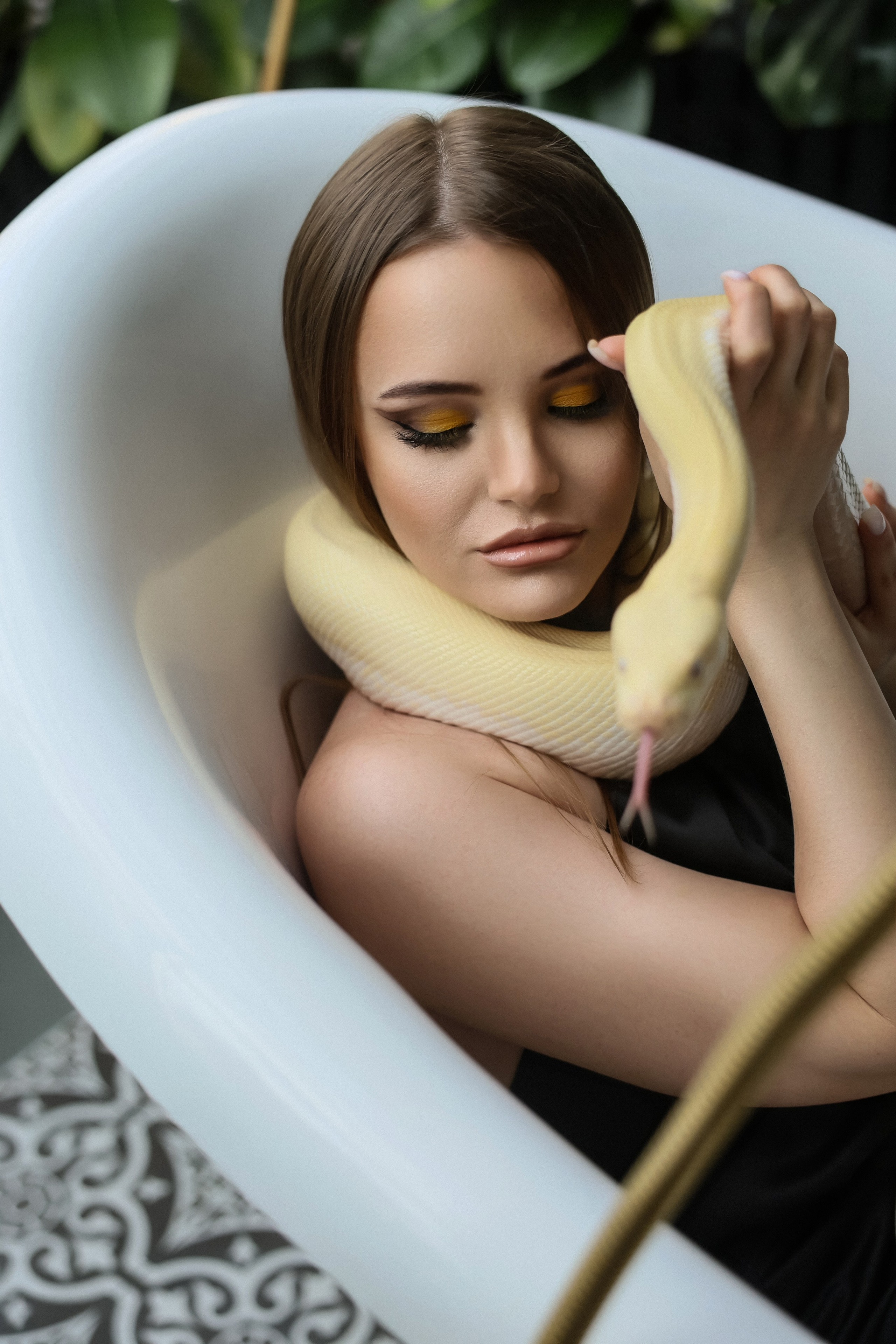 PILING. Kharchenkotatianaweddingphoto