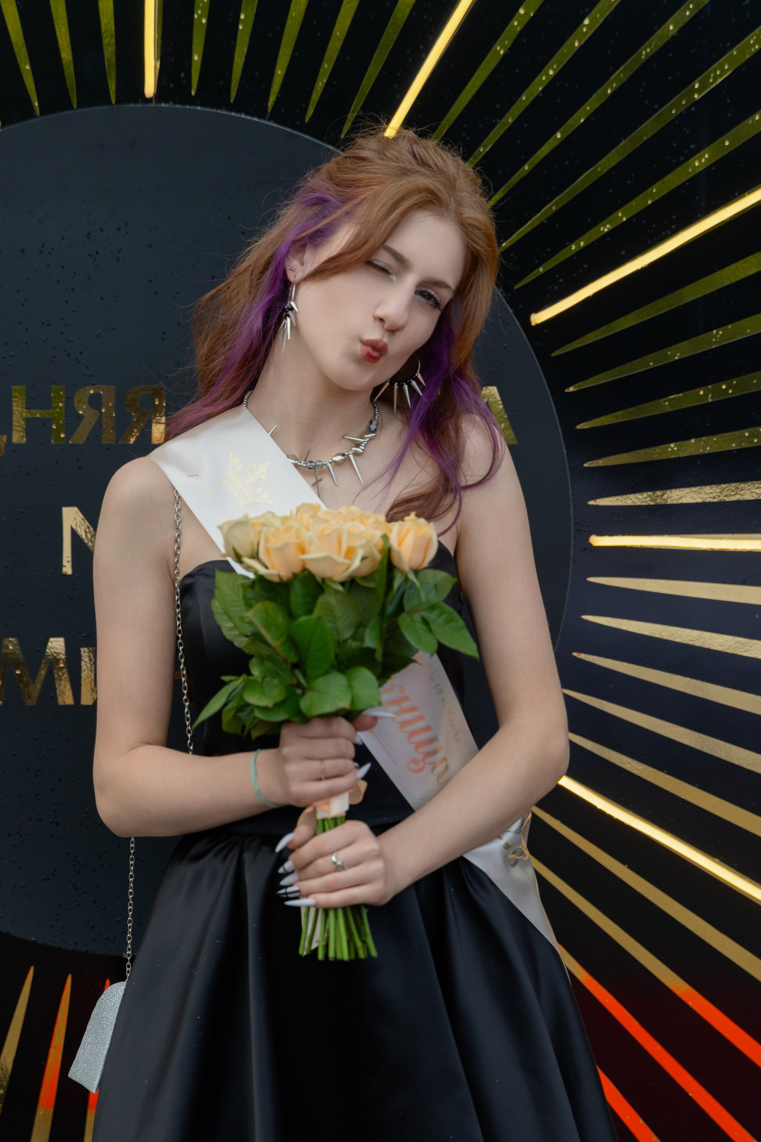 Школьный выпускной 2025 год в Минске, Беларуси. Свадебный фотограф в Минске/Беларуси Сергей Спиридонов