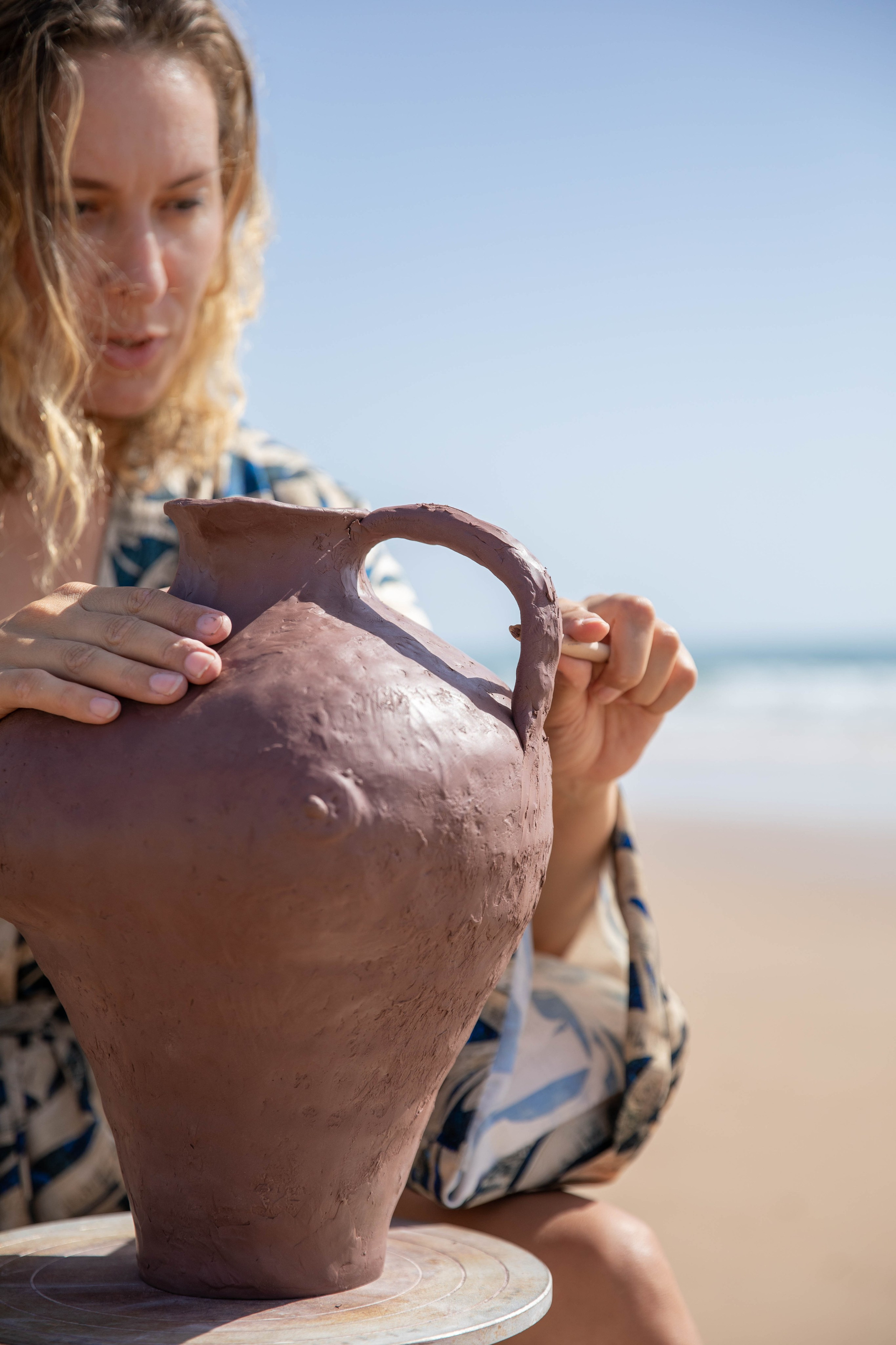 VAVA × Oksana Lomnova — A Creative Collaboration by the Ocean. Professional Photographer in Portugal. Oksana Lomnova