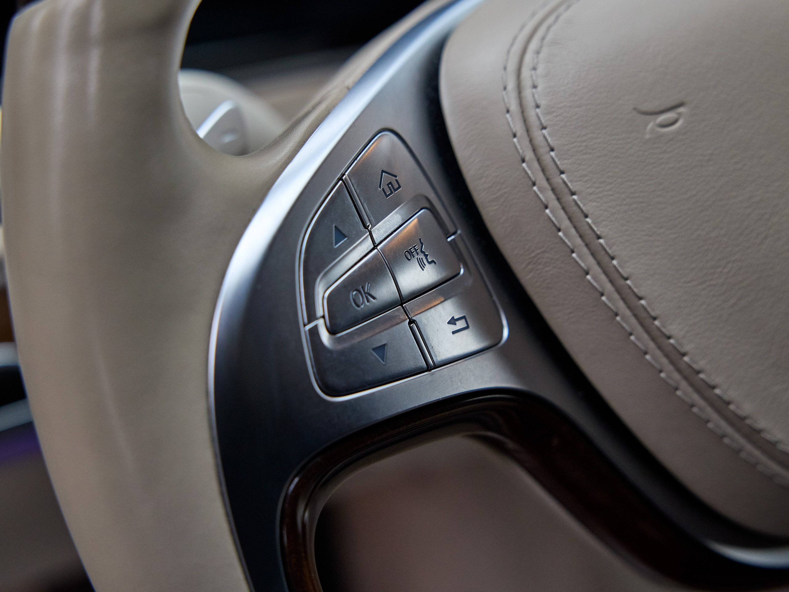 Mercedes S500. IDeAI studio
