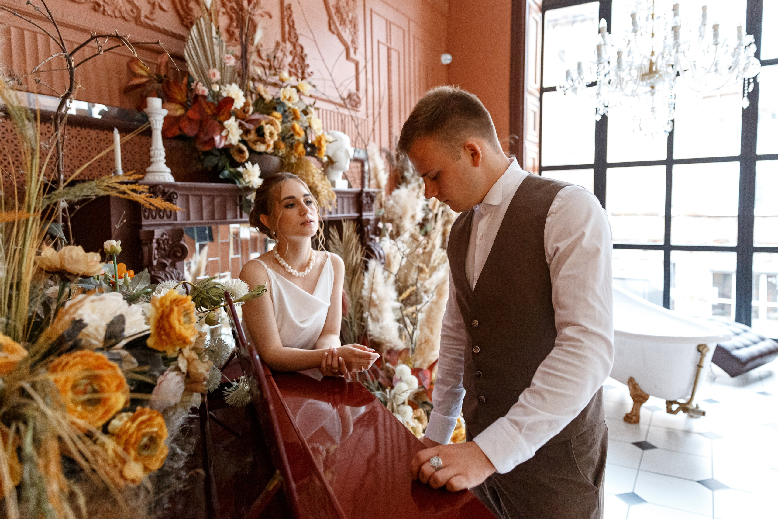 Свадебная фотосессия в городе и в фотостудии. Свадебный фотограф Москва и МО Сергей Киржаев