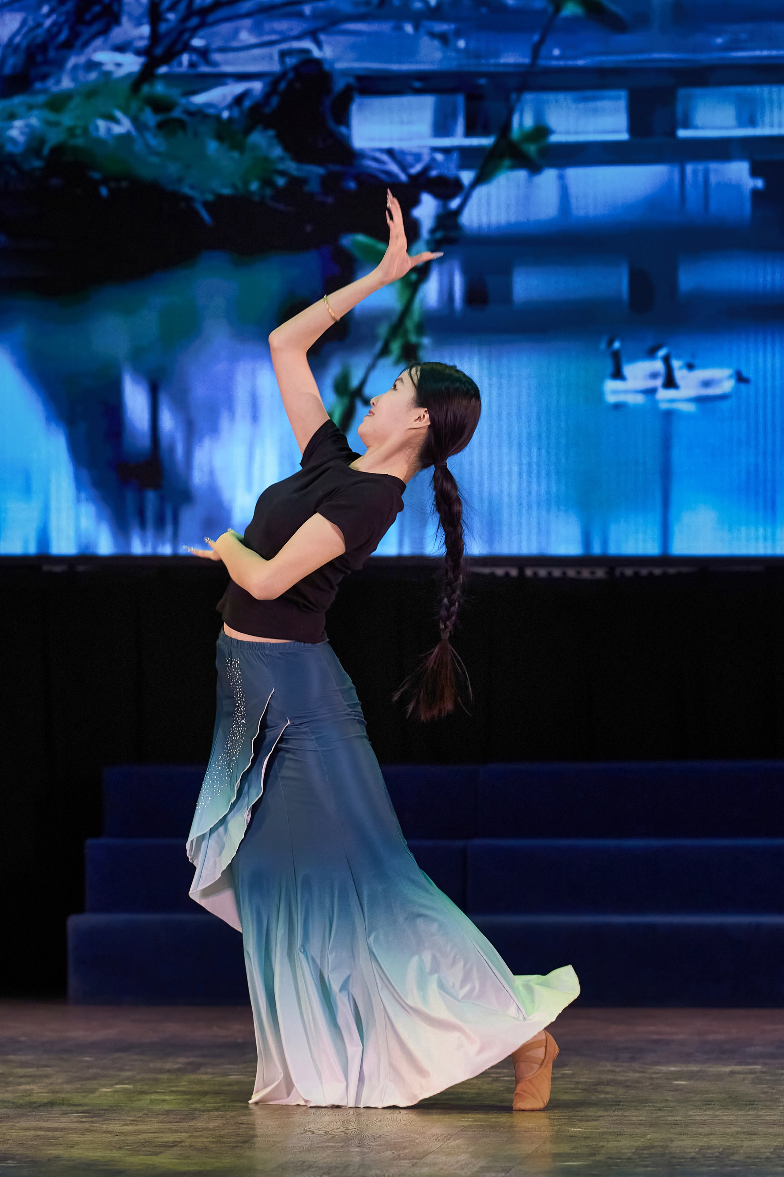 Лю Вэй. Китай. Танец встречи с весной