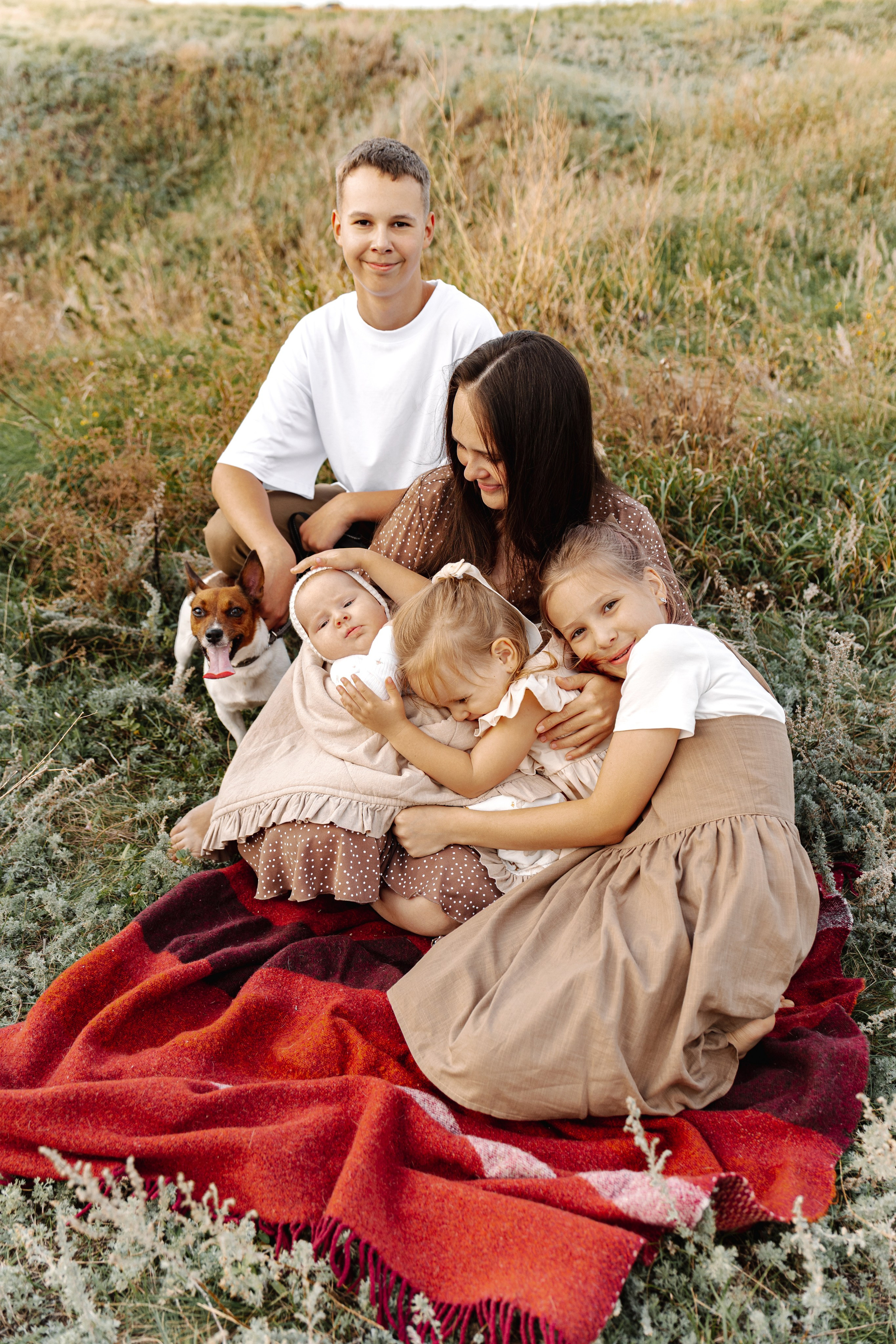 Вова Оксана Герман Варя Маша Вика. Фотограф Юлия Абдульмянова