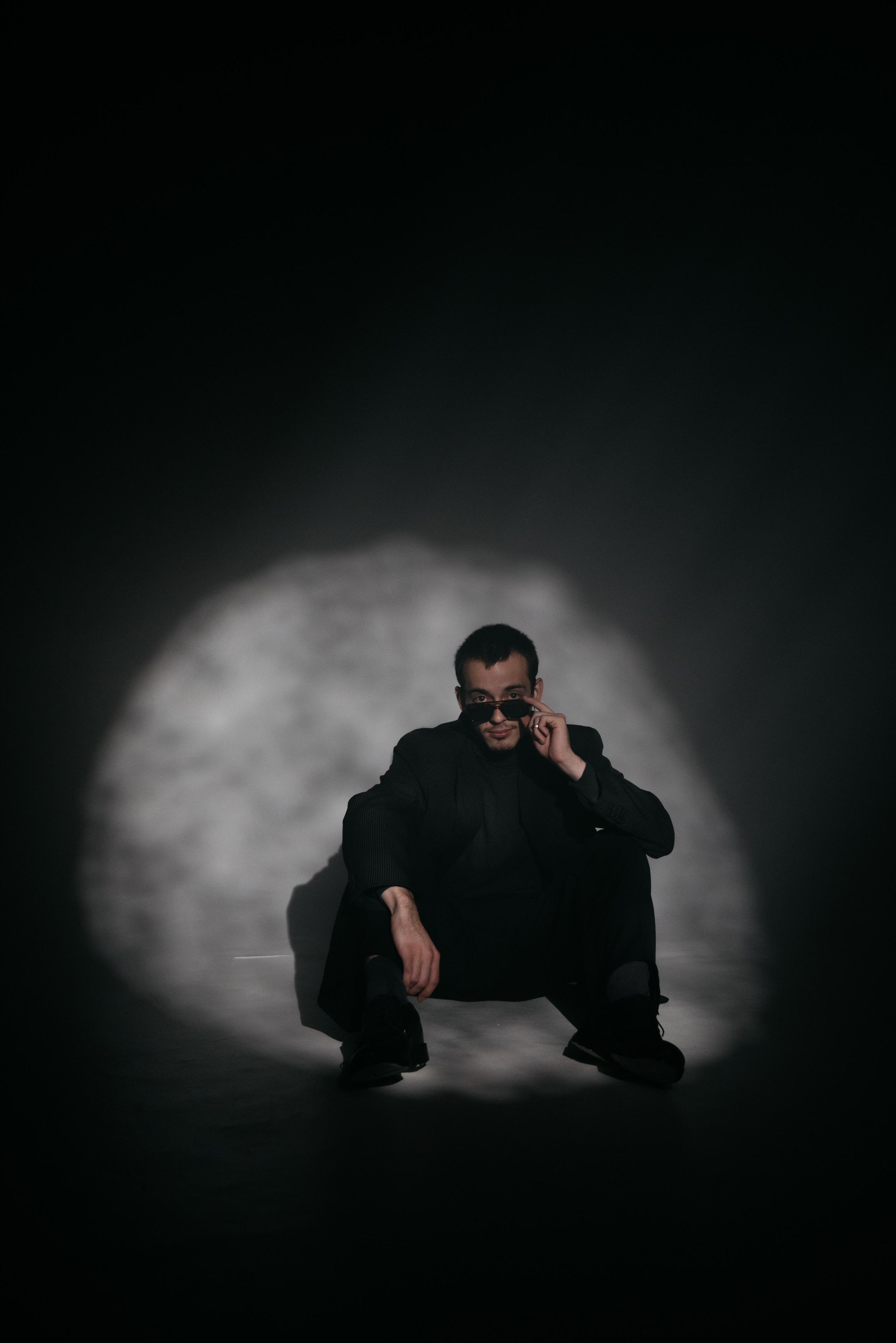 Съемка в студии — луна