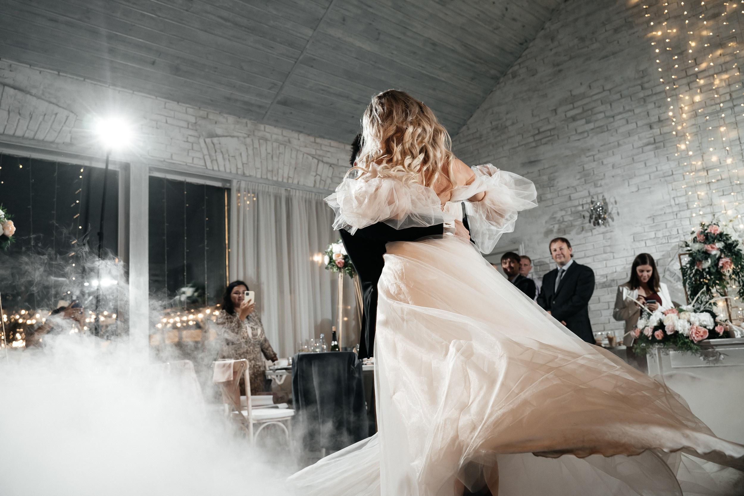 Айвар и Александра. Павел Мерк. Стильная свадебная фотография