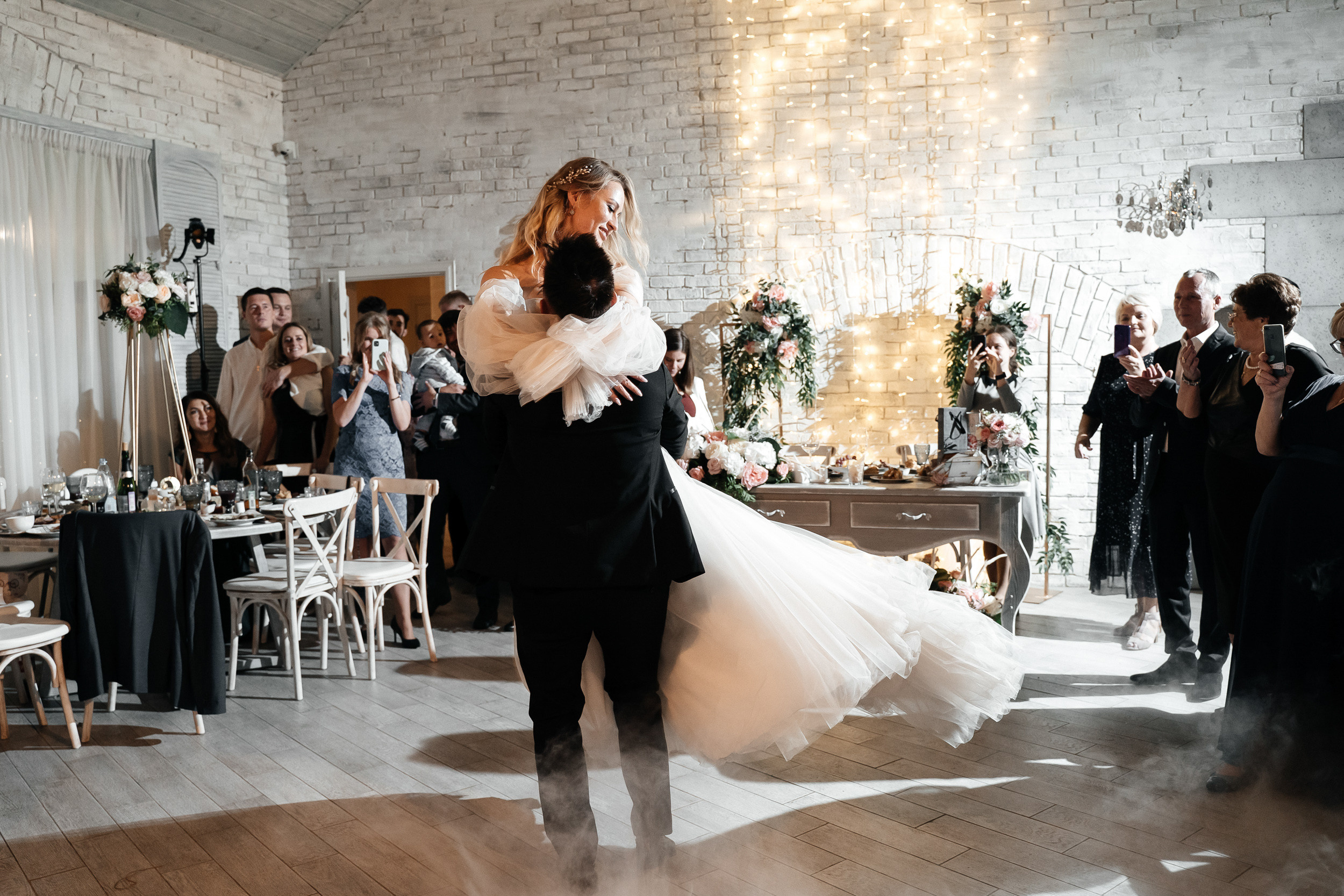 Айвар и Александра. Павел Мерк. Стильная свадебная фотография