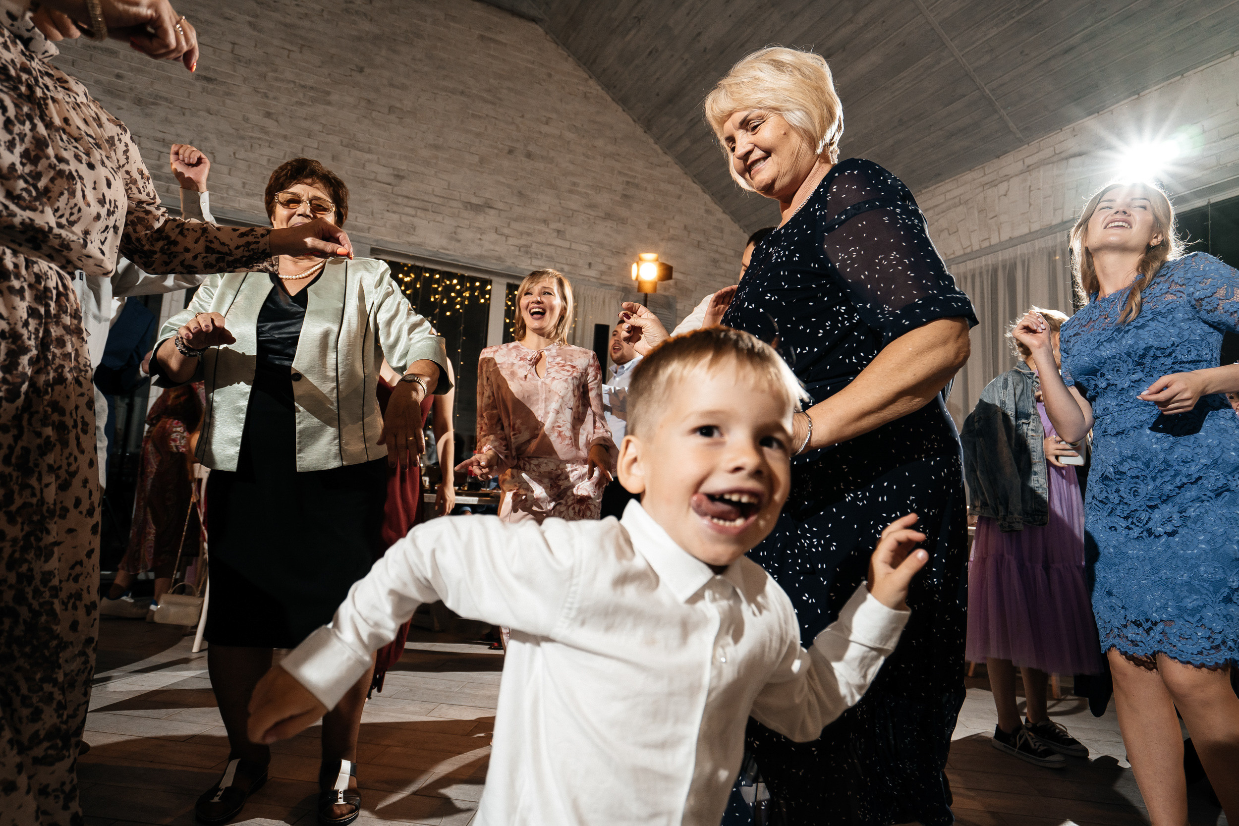Айвар и Александра. Павел Мерк. Стильная свадебная фотография