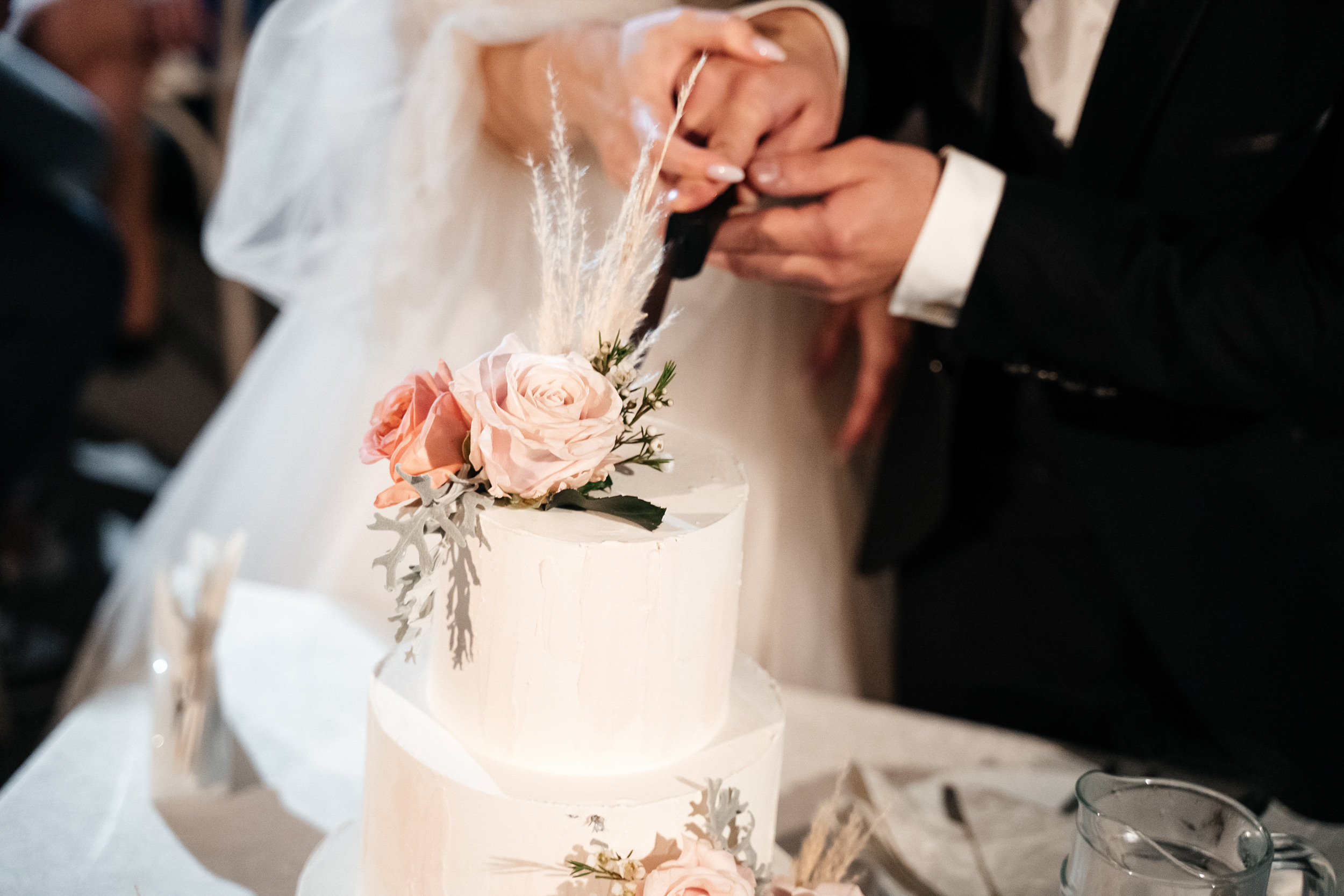 Айвар и Александра. Павел Мерк. Стильная свадебная фотография