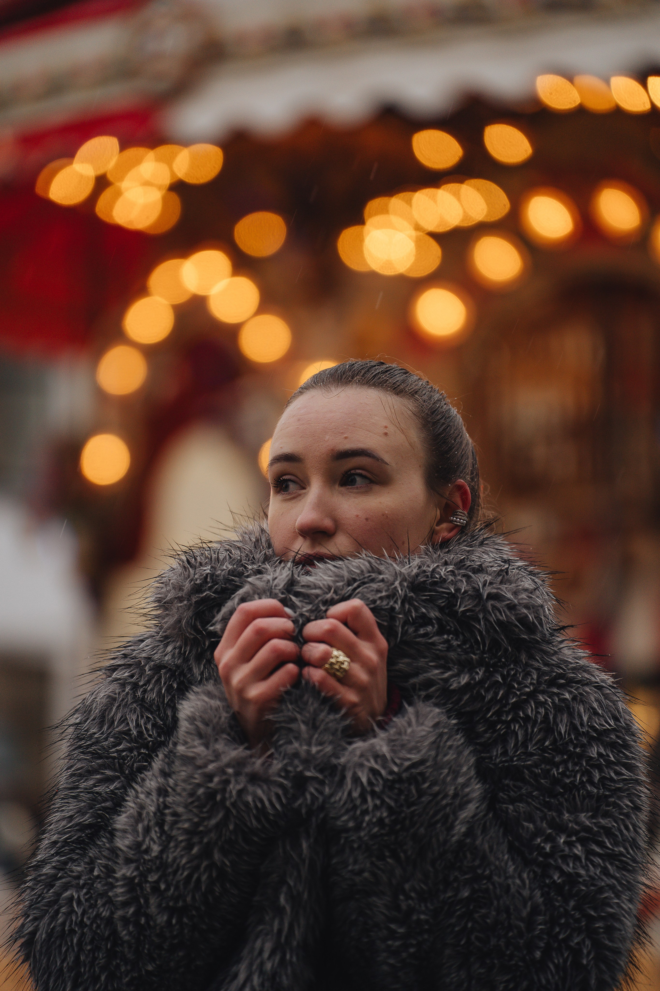 ПРОГУЛКА НА МАНЕЖНОЙ ПЛОЩАДИ ДЛЯ ДЕВУШКИ ПЕРЕД НОВЫМ ГОДОМ (НОВОГОДНЯЯ ФОТОСЕССИИЯ НА МАНЕЖНОЙ ПЛОЩАДИ). Профессиональный фотограф, Санкт-Петербург — Виктория Богомолова