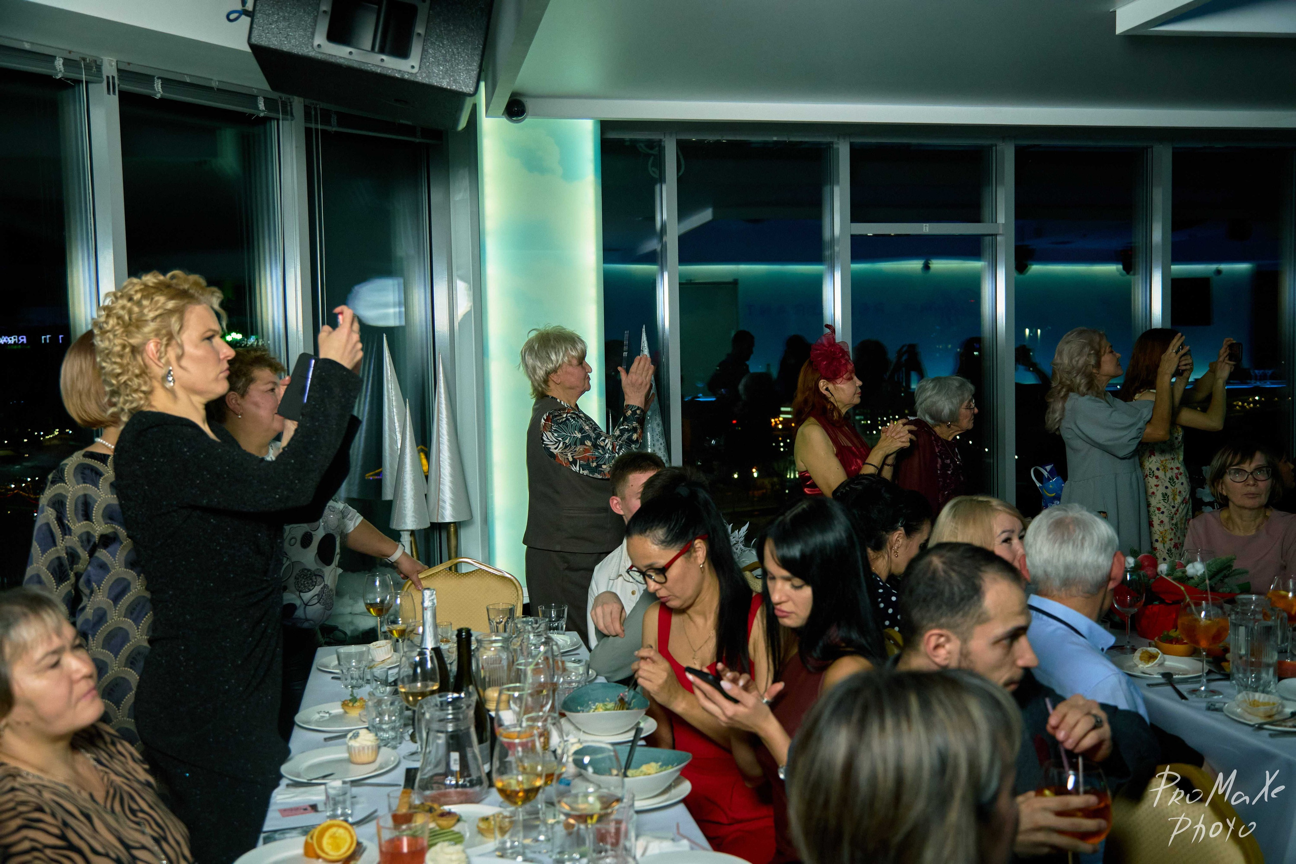 Зал КРАСА МАСС-МЕДИА ЧУВАШИИ. Владимир Суздалов (ProMaXe) — Портретный фотограф, тематические фотосессии в Чебоксарах