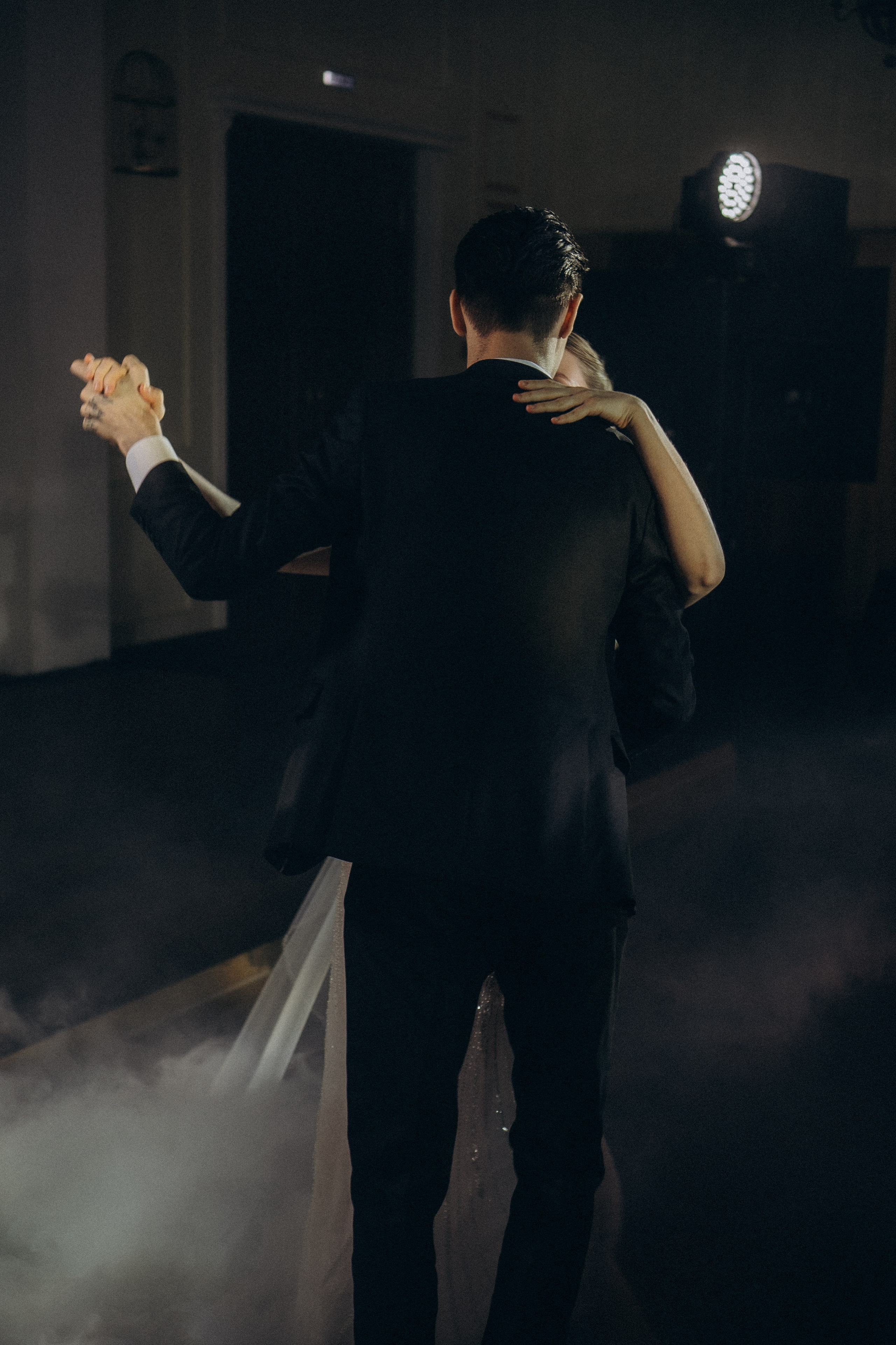 СВАДЕБНАЯ СЬЕМКА СБОРОВ В ОТЕЛЕ И ВЫЕЗД НА ЦЕРЕМОНИЮ (СНЯТО В СИБИРЕ В НИЖНЕВАРТОВСКЕ). Профессиональный фотограф, Санкт-Петербург — Виктория Богомолова