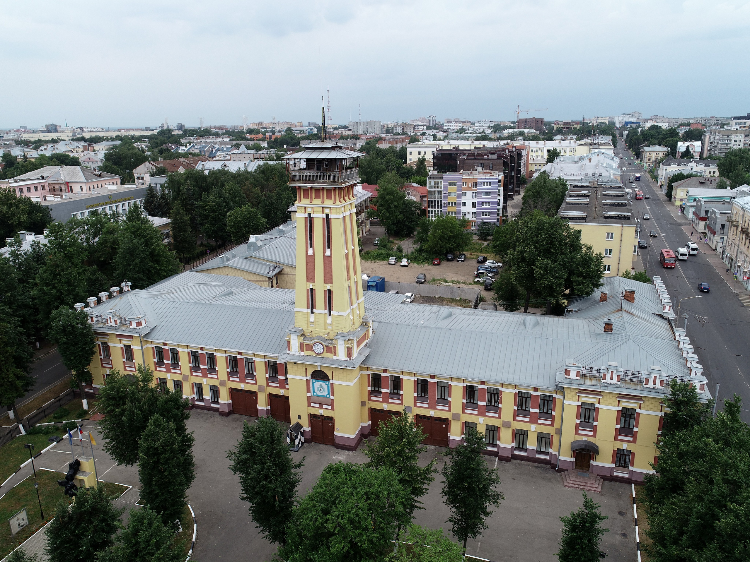 Аэросъёмка в Ярославле дрон квадрокоптер — портфолио Грибов Медиа. Фото и видеосъёмка в Ярославле | Грибов Медиа контент студия  — от 2500 ₽/час