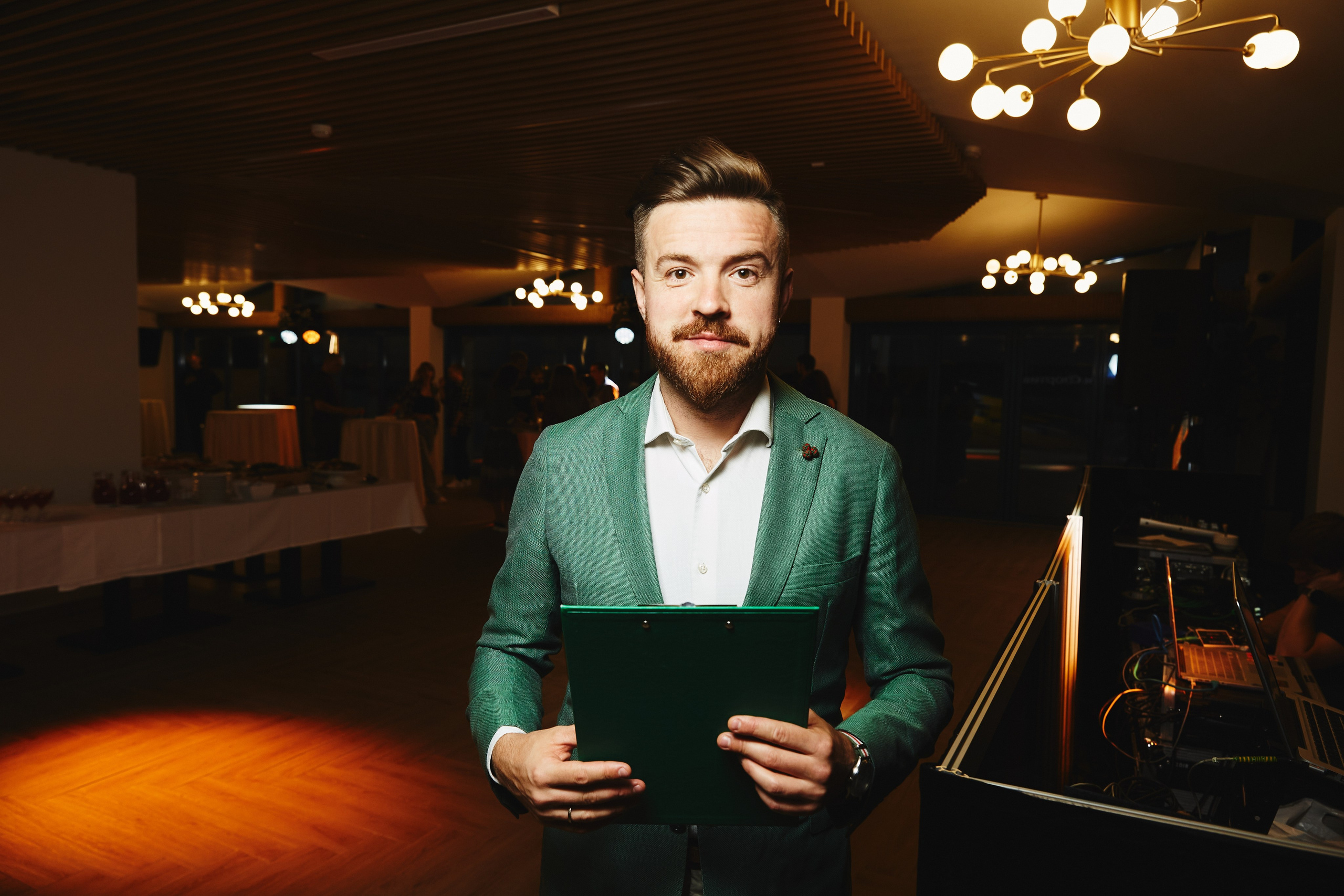 Фотограф на тимбилдинг: спортивное командообразование за городом. КонТайм: профессиональная съемка для организаций