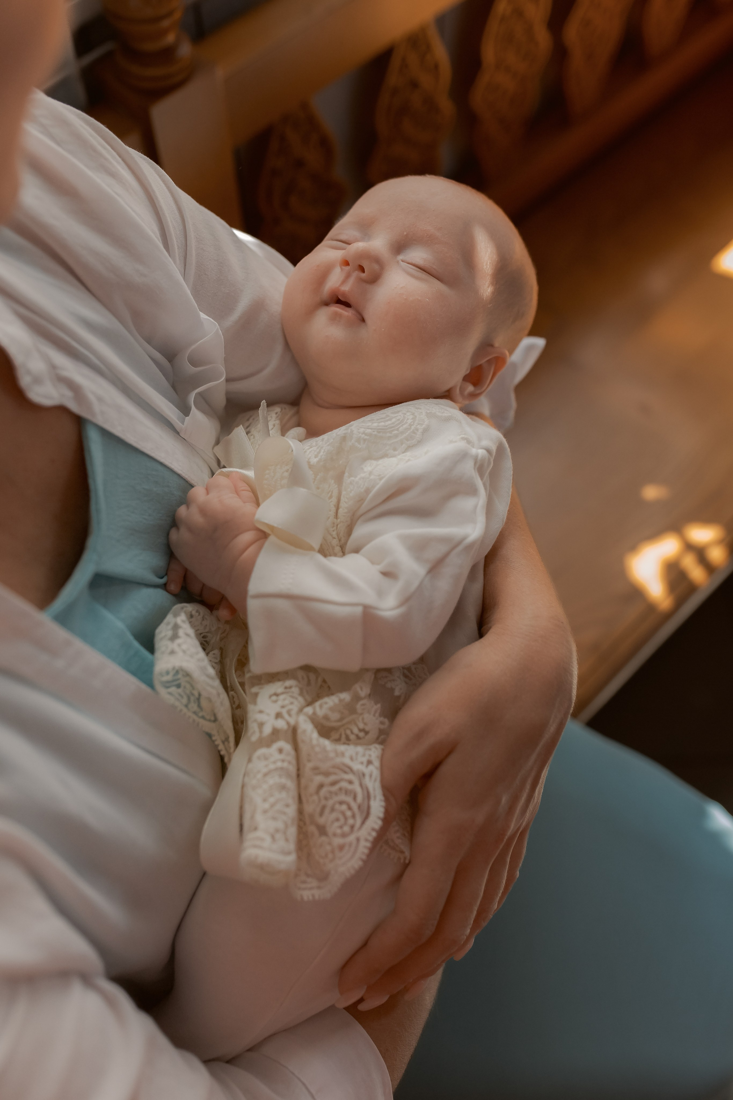 Крещение Алисы. Фотограф на Крещение и Венчание в Ташкенте