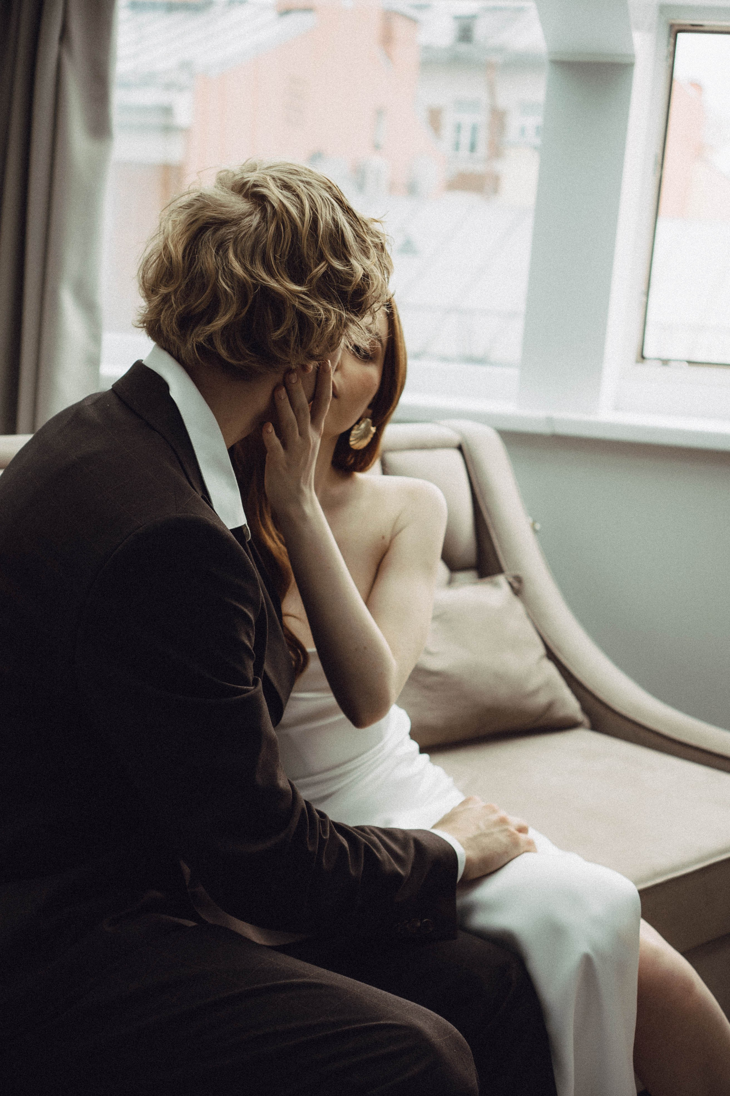 СВАДЕБНАЯ СЬЕМКА В ОТЕЛЕ. СБОРЫ ЖЕНИХА И НЕВЕСТЫ И ТАКЖЕ ТОР И ПОДГОТОВКА К ПРОГУЛКЕ. Профессиональный фотограф, Санкт-Петербург — Виктория Богомолова