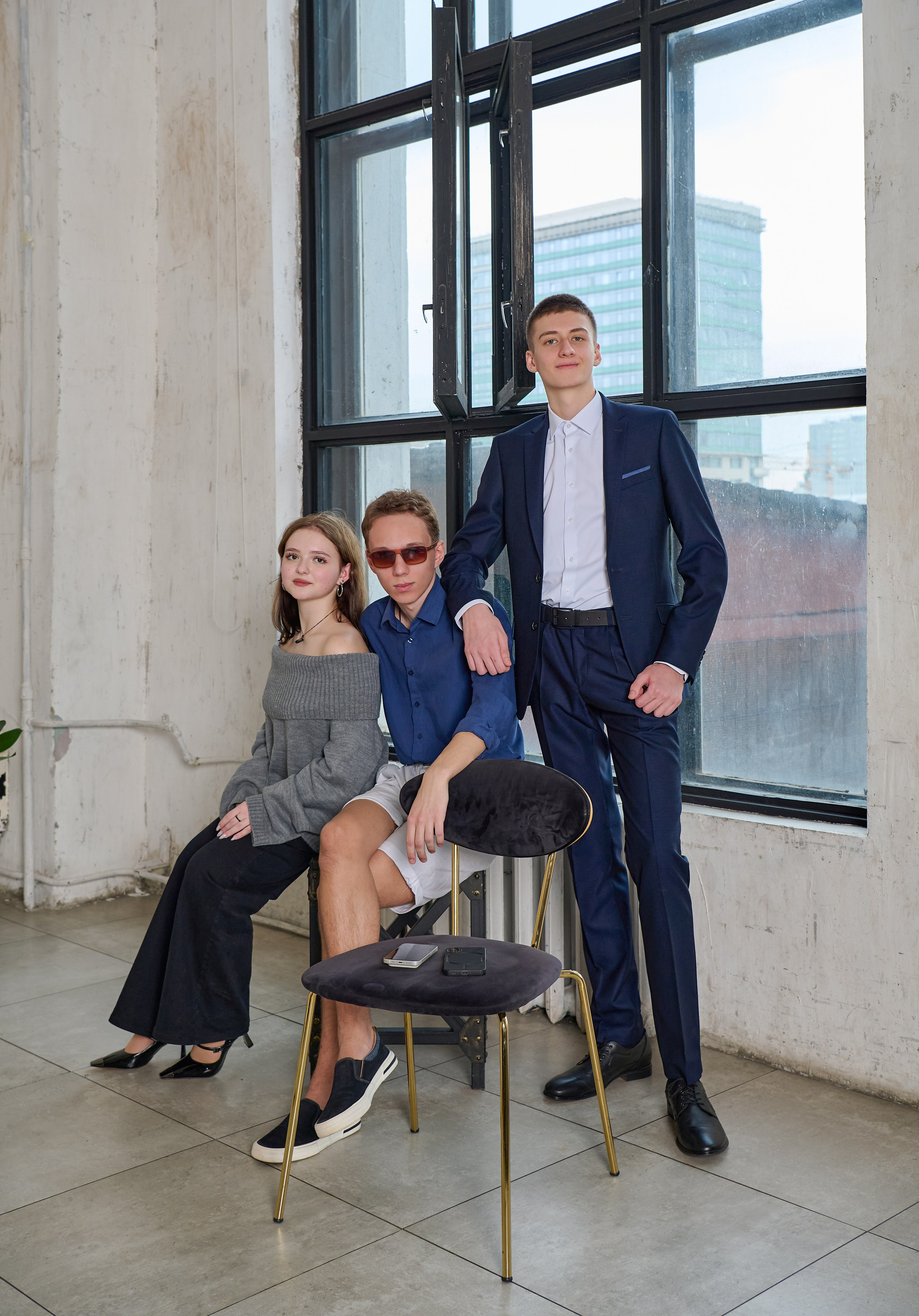 Пример фото выпускников в студии. Детский и семейный фотограф г. Москва Оксана Катаджи